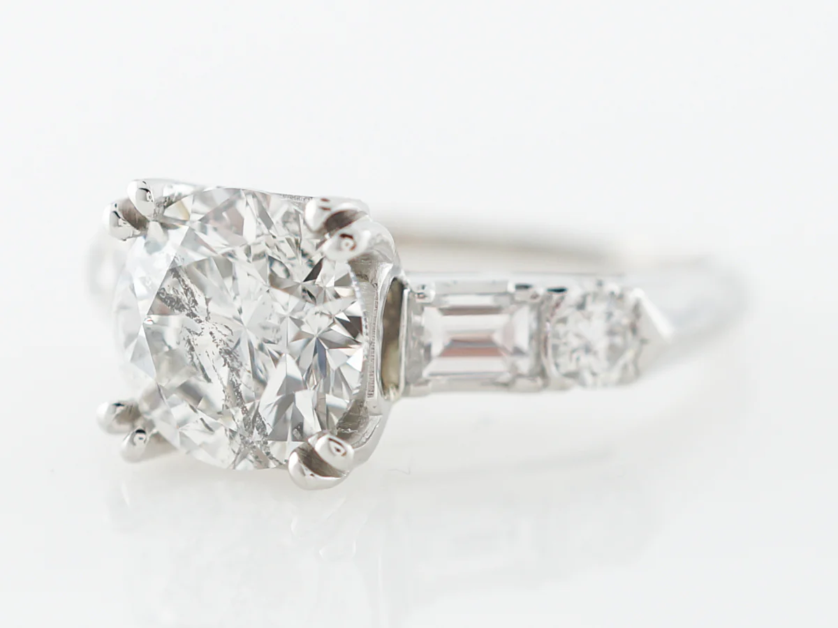 Late Art Deco 2 Carat Diamond Engagement Ring in Platinum - Image 2