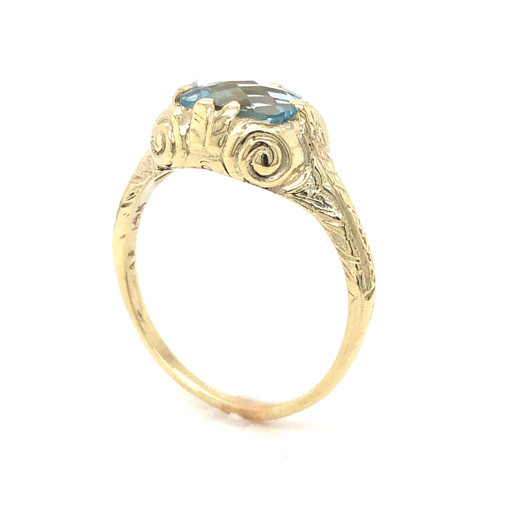 Late Art Deco Aquamarine Ring in 14k Yellow Gold - Image 5