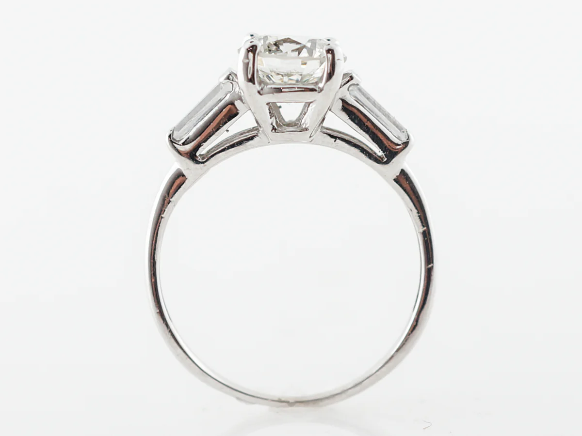 Late Art Deco Diamond Engagement Ring in White Gold - Image 4