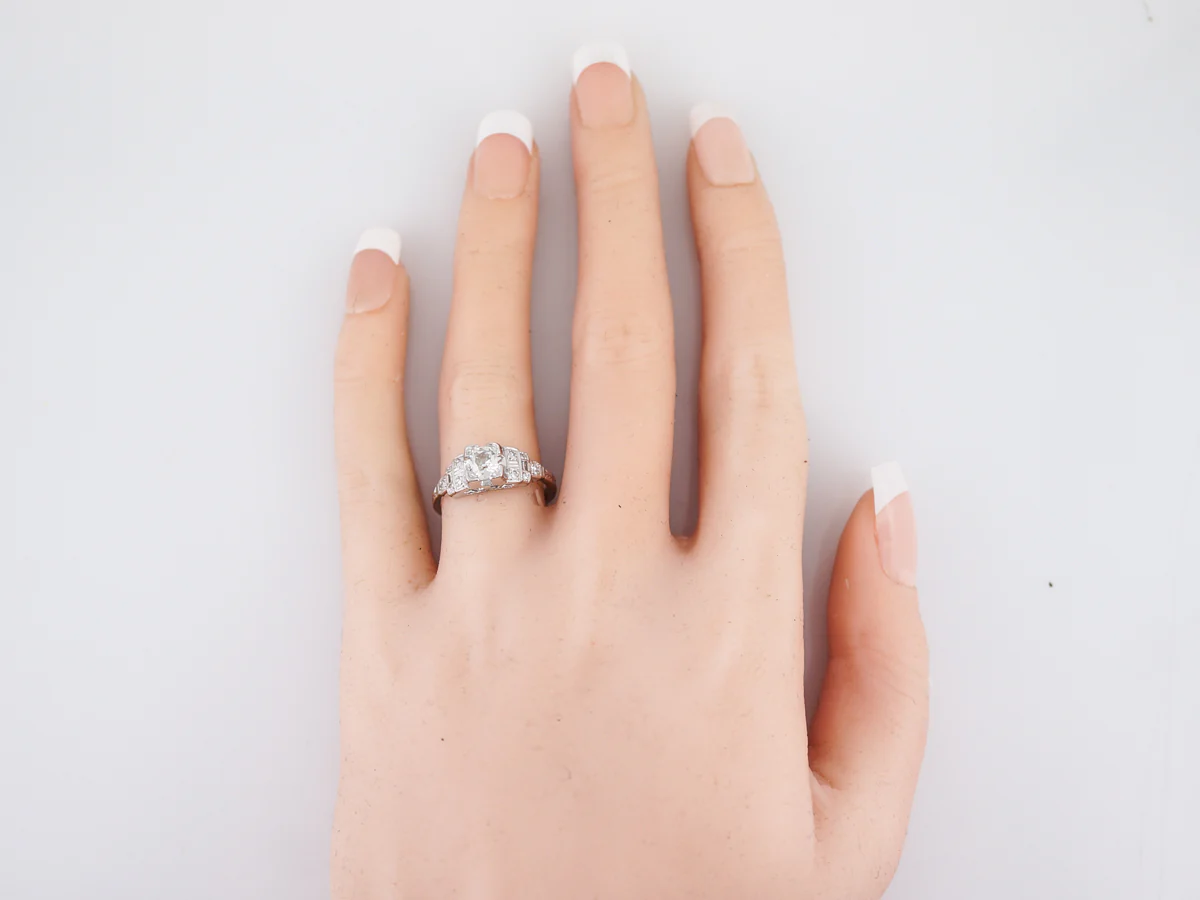 Late Art Deco Geometric Diamond Engagement Ring in Platinum - Image 6
