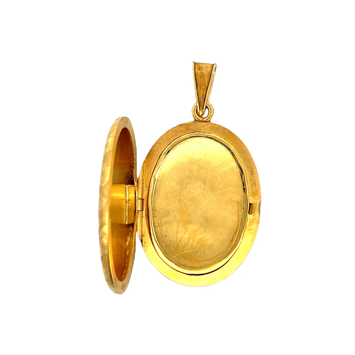 Leaf Engraved Pendant Locket in 15k Yellow Gold - Image 3