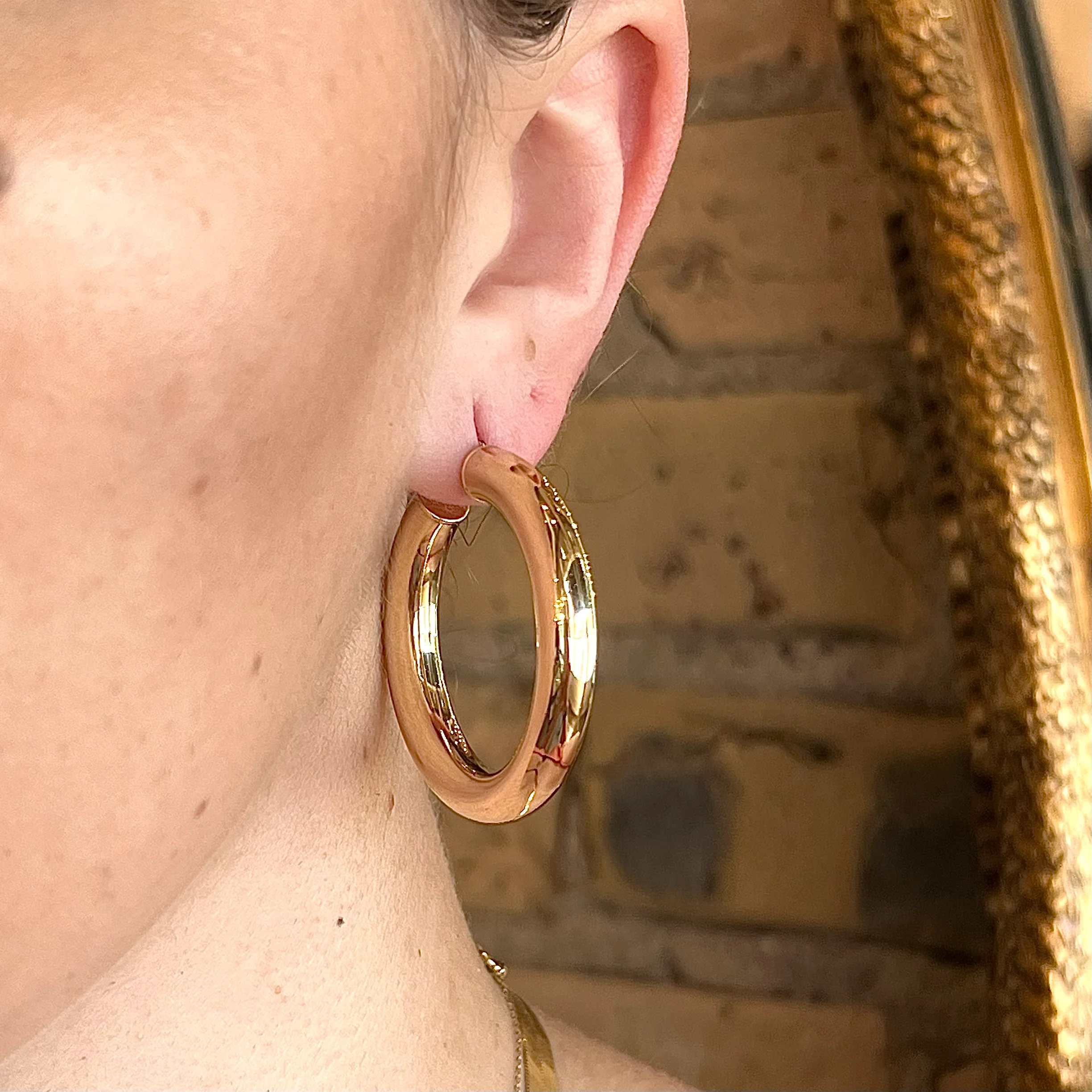 Lightweight Classic Hoop Earrings in 14k Yellow Gold - Image 4
