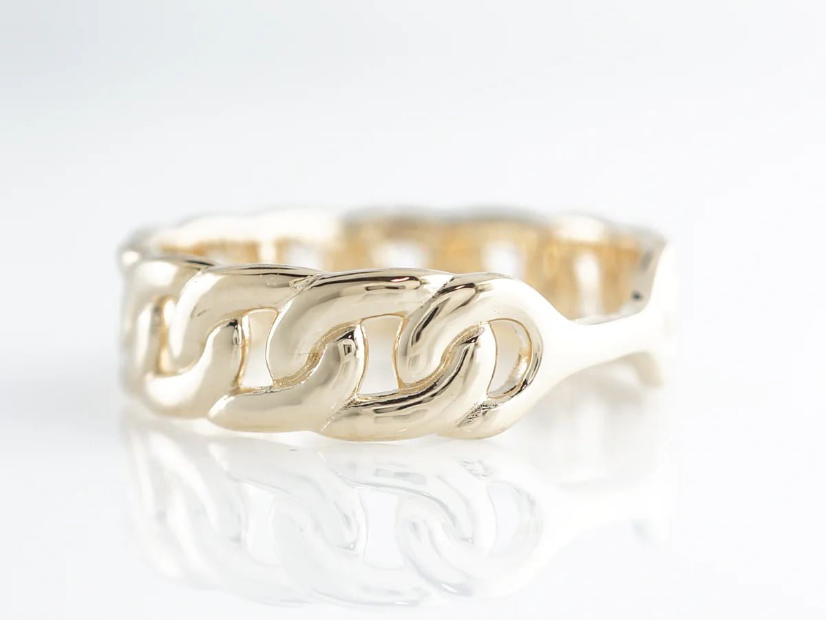 Linked Wedding Band in 14k Yellow Gold - Image 2