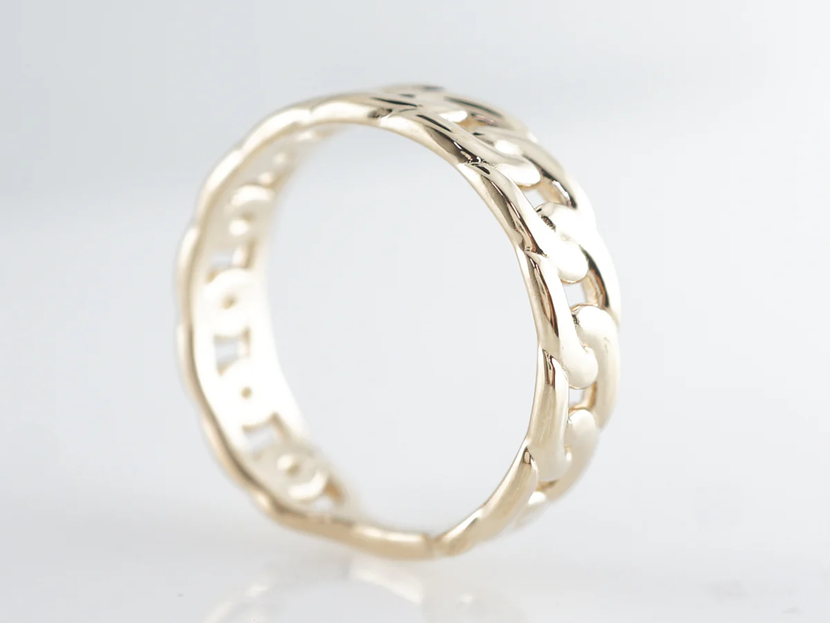Linked Wedding Band in 14k Yellow Gold - Image 5