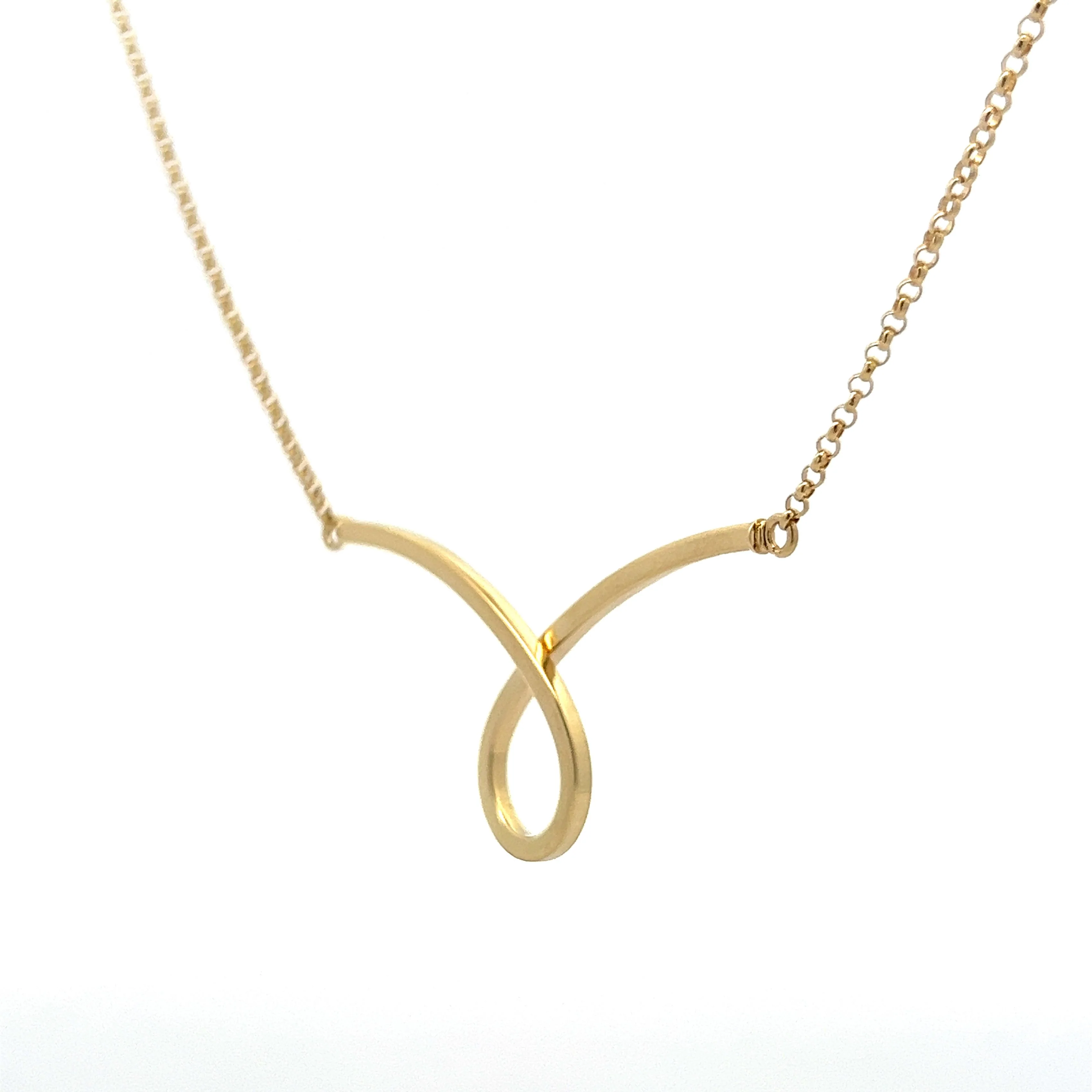 Loop Pendant Necklace in 14k Yellow Gold - Image 2