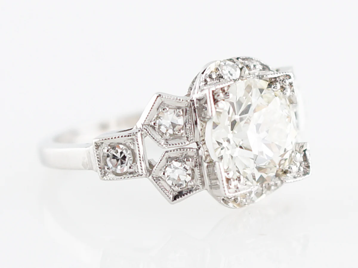 Low Profile Art Deco Diamond Engagement Ring in Platinum - Image 3