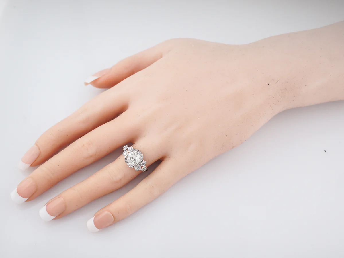 Low Profile Art Deco Diamond Engagement Ring in Platinum - Image 7