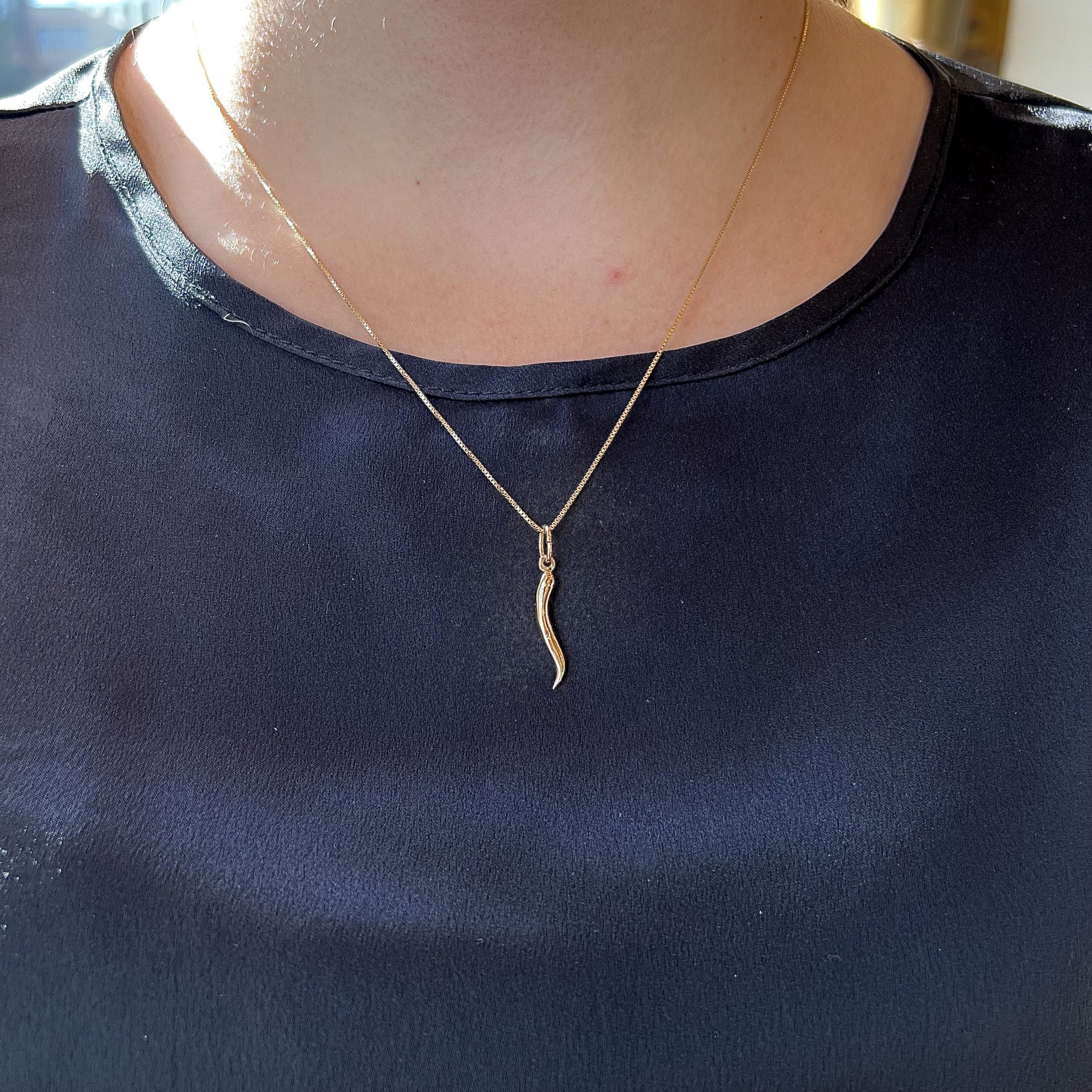 Lucky Cornicello Pendant Necklace in 14k Yellow Gold - Image 3