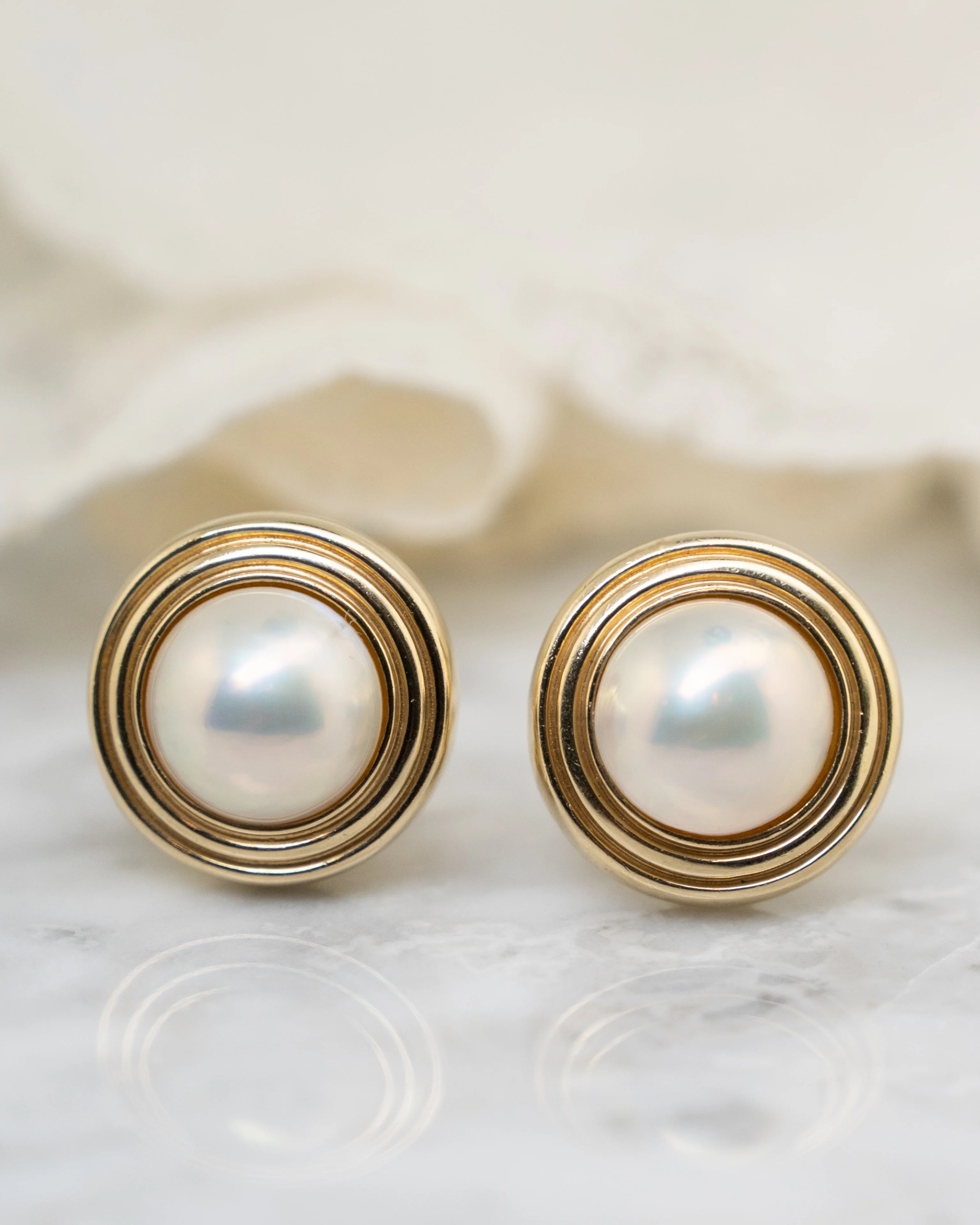 Mabe Pearl Stud Earrings in 14k Yellow Gold - Image 4