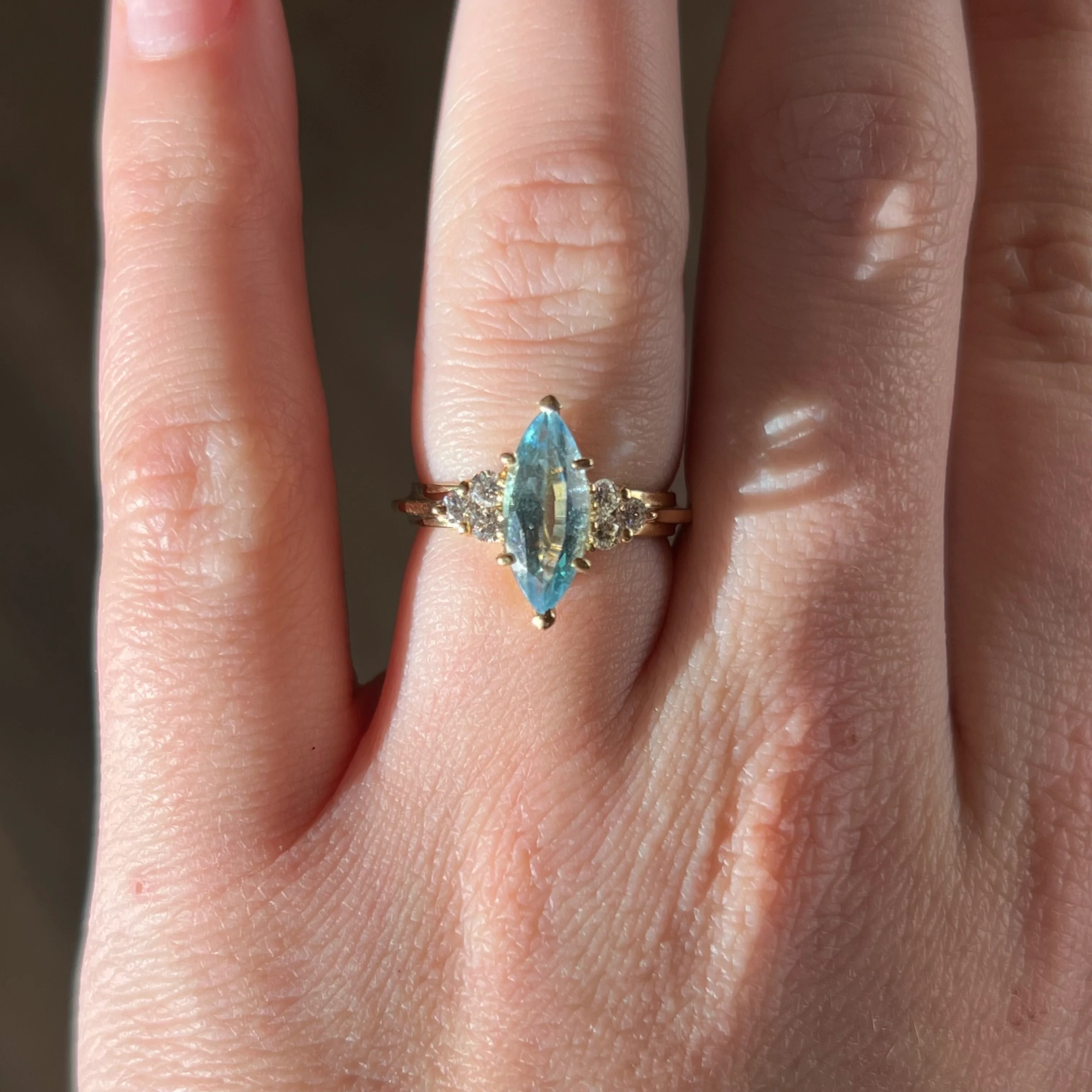 Marquise Cut Aquamarine & Diamond Cocktail Ring in 18k Yellow Gold - Image 6