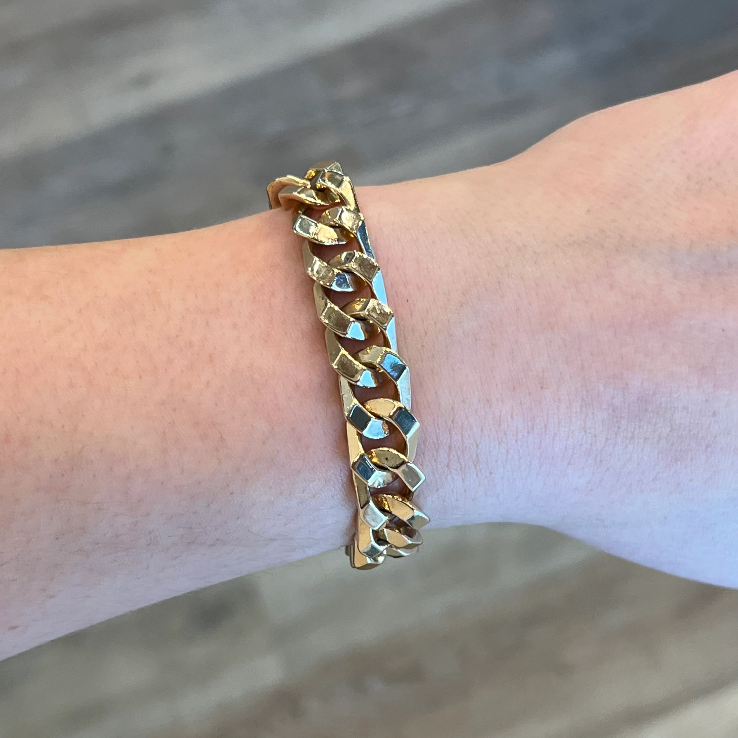 Men's 10mm Cuban Link Bracelet in 14k Yellow Gold - Image 5