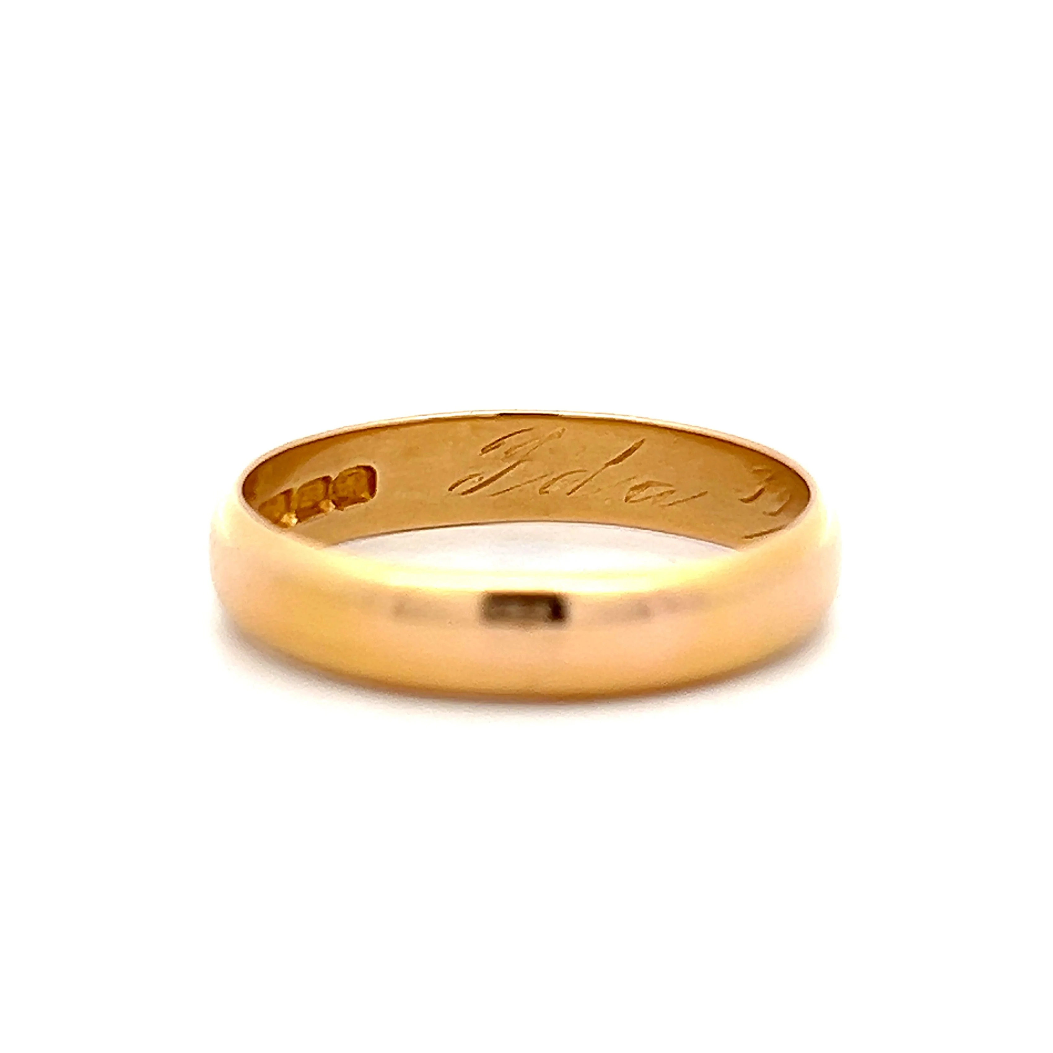Mens 5mm Antique Wedding Band in 18k Yellow Gold - Image 6