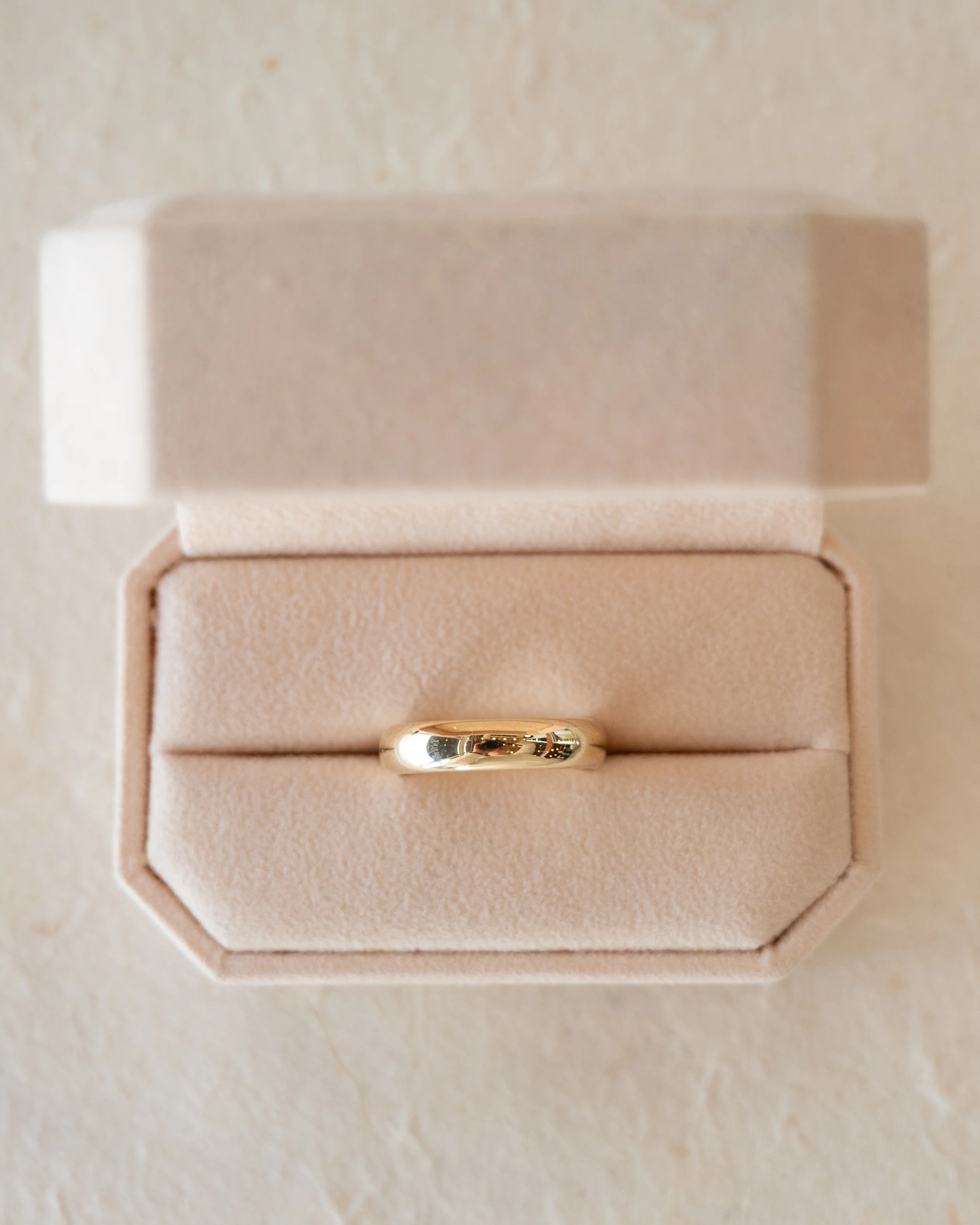 Mens 5mm Half Round Wedding Band 14k Yellow Gold - Image 6