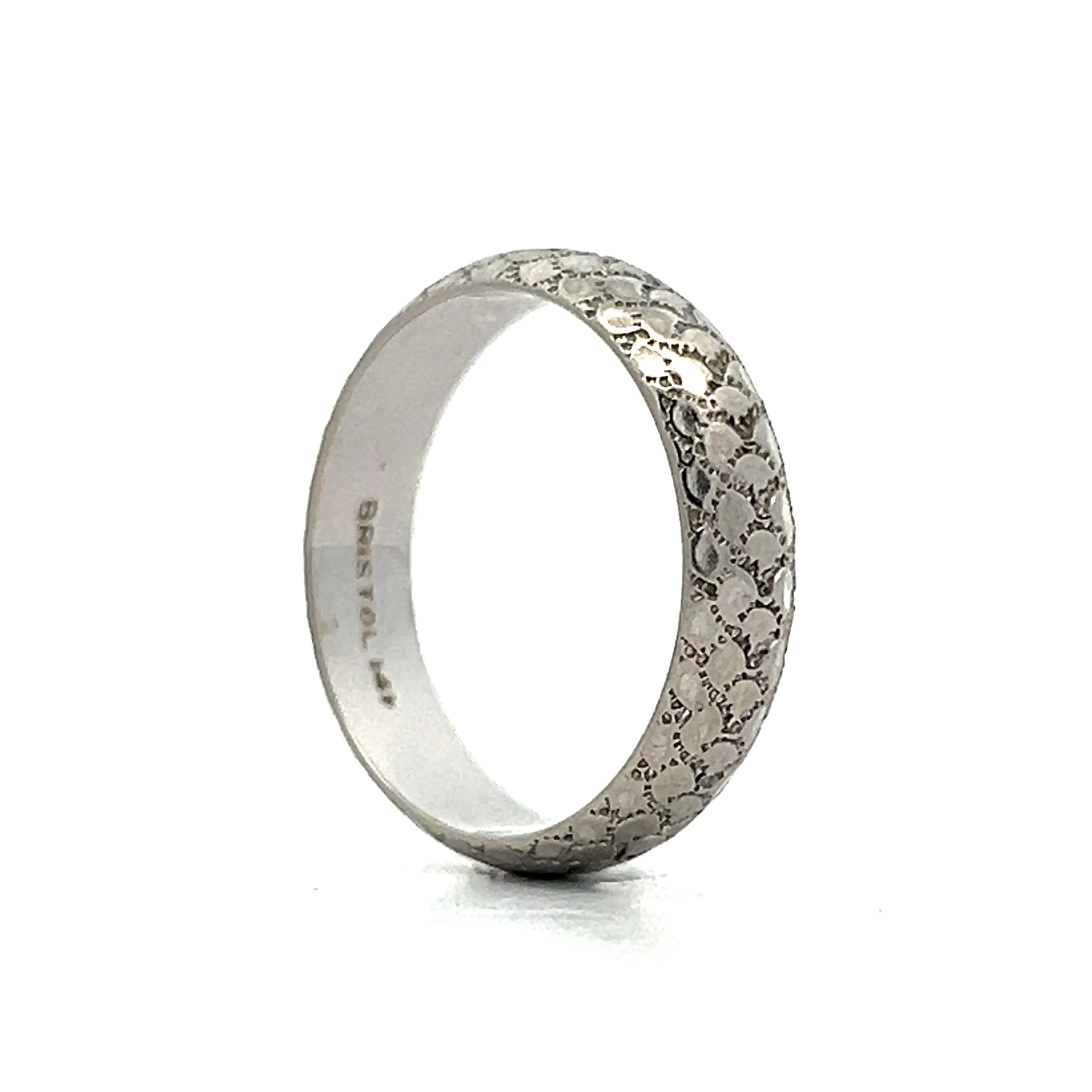 Men's 5mm Scale Texture Wedding Band in White Gold - Image 5