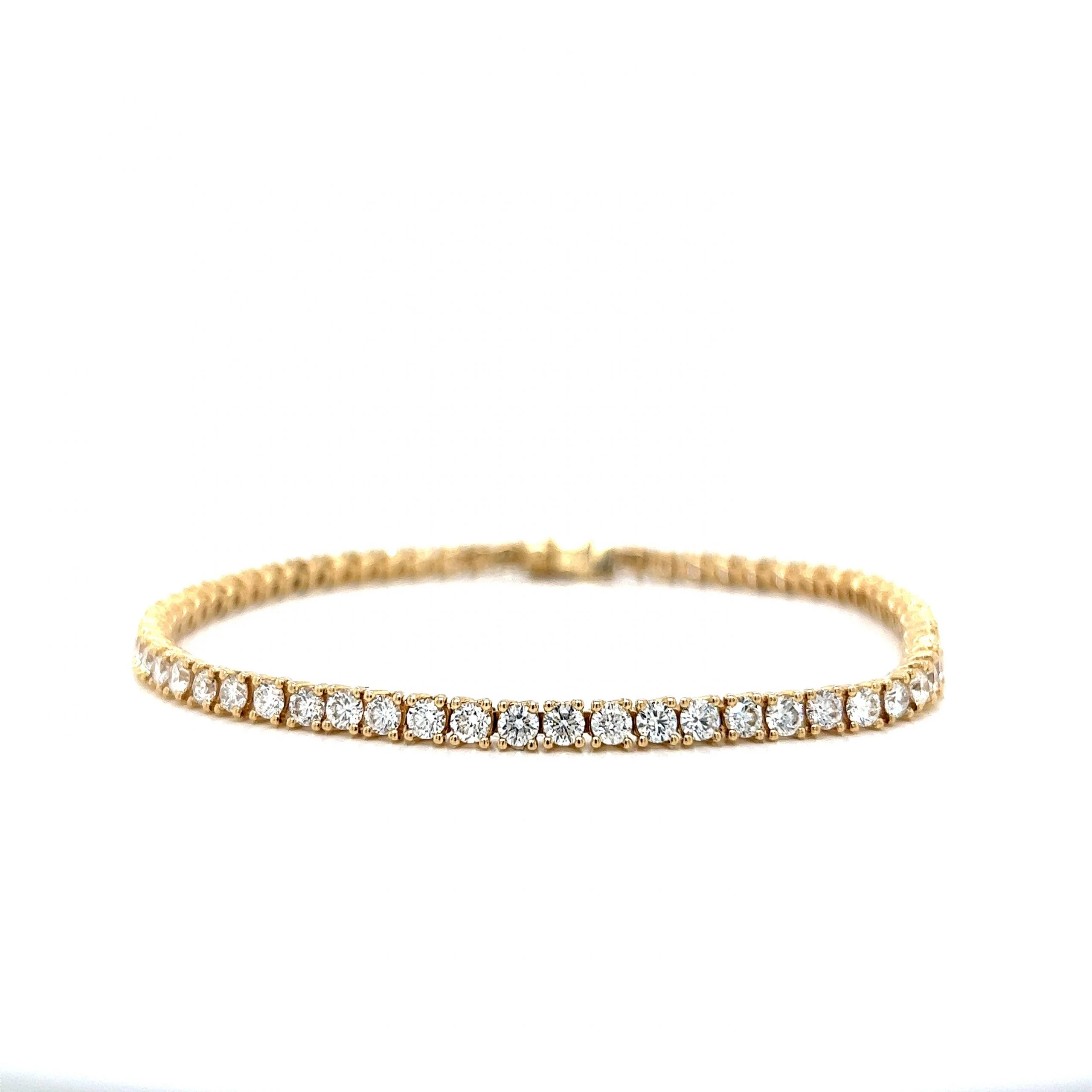 Classic Diamond Tennis Bracelet in 14k Yellow Gold