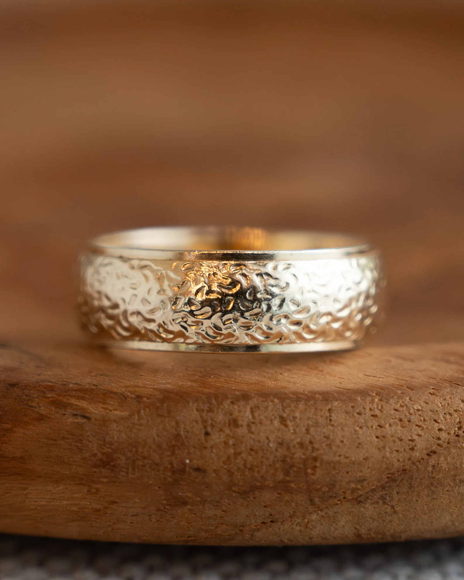 Mens Hammered Texture Wedding Band in 14k - Image 6