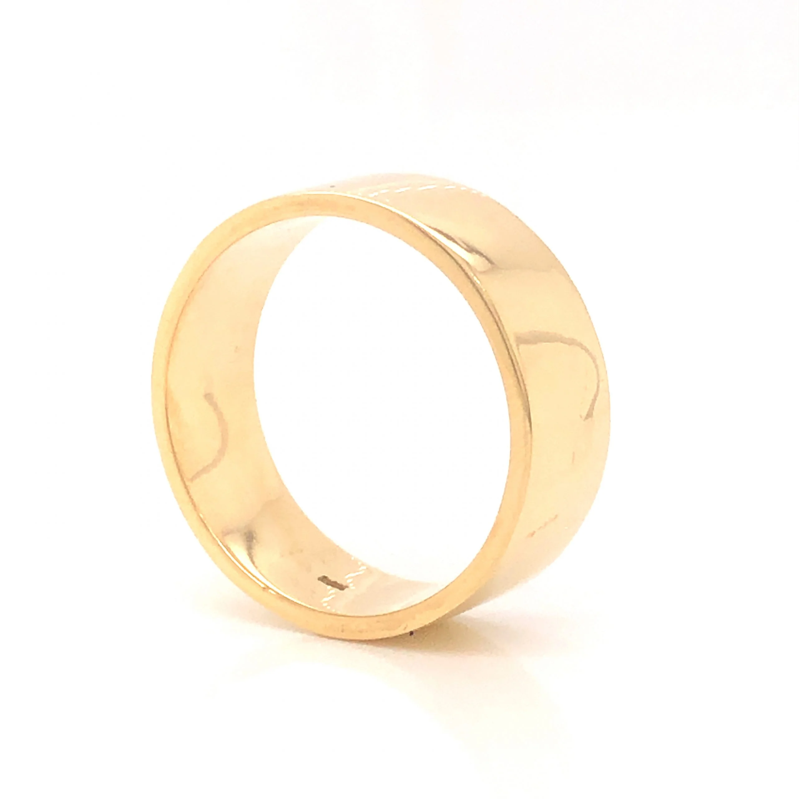 Men's Polished Flat Edge Wedding Band in 18k Yellow Gold - Image 4