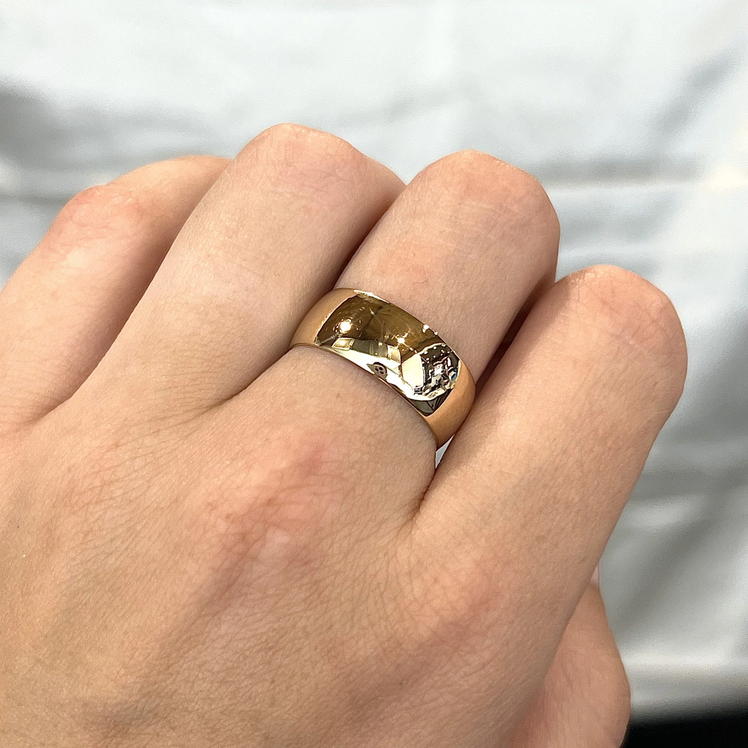 Men's Victorian Wide Wedding Band in 18k Yellow Gold - Image 6