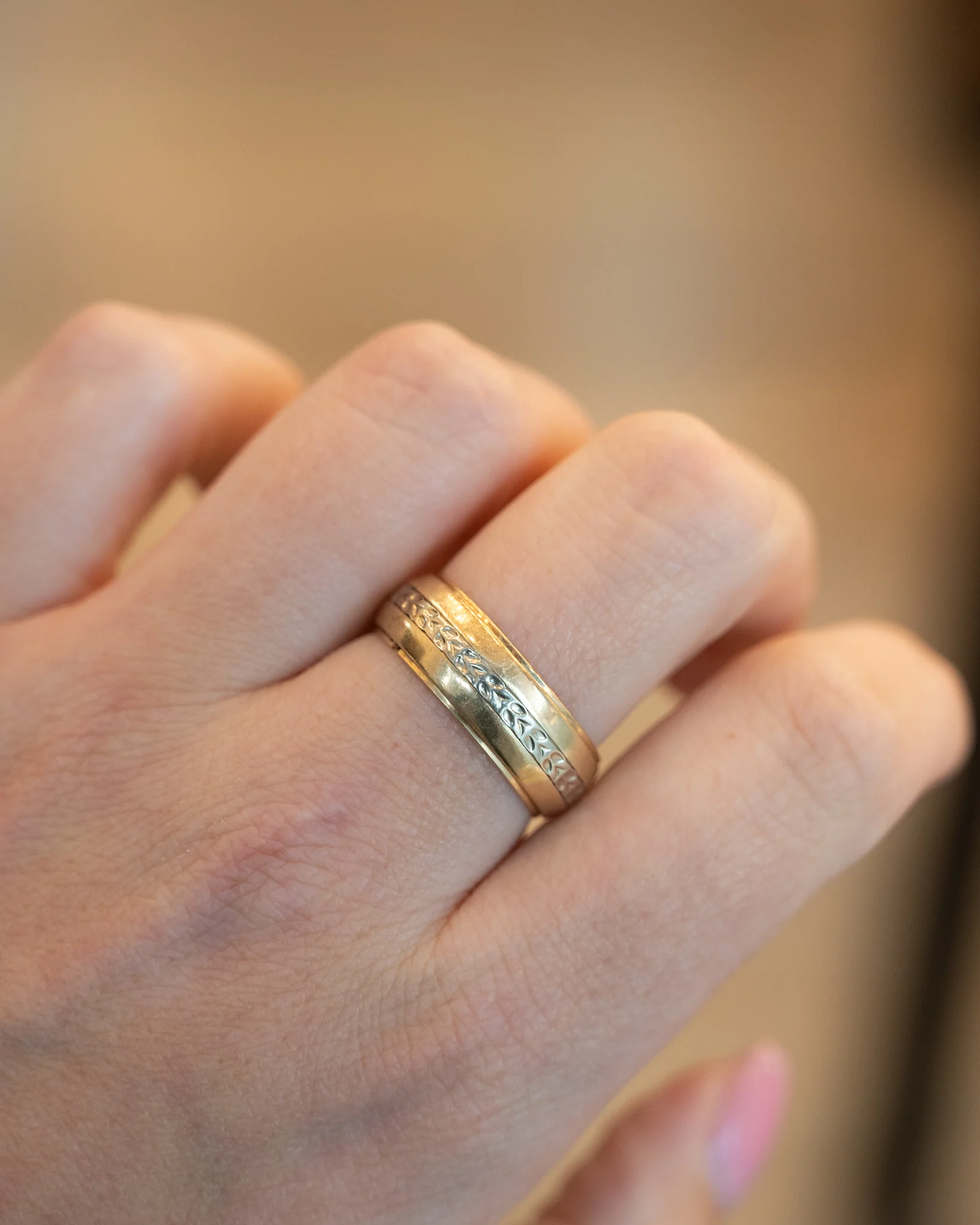 Mens Vintage 1950s Two-Tone Wedding Band 14k - Image 8