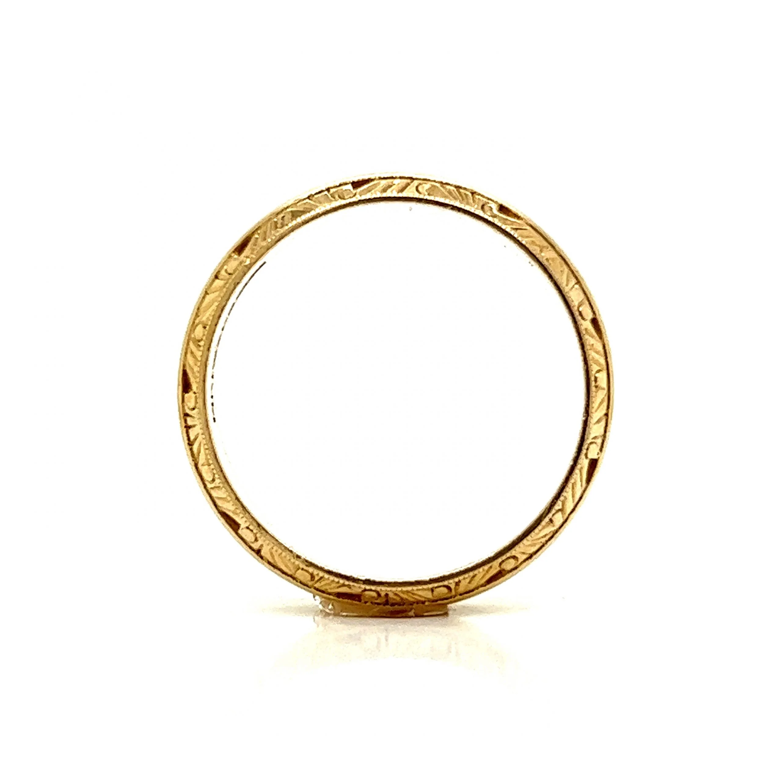 Men's Vintage Engraved Edge Wedding Band in 14k Yellow Gold - Image 4