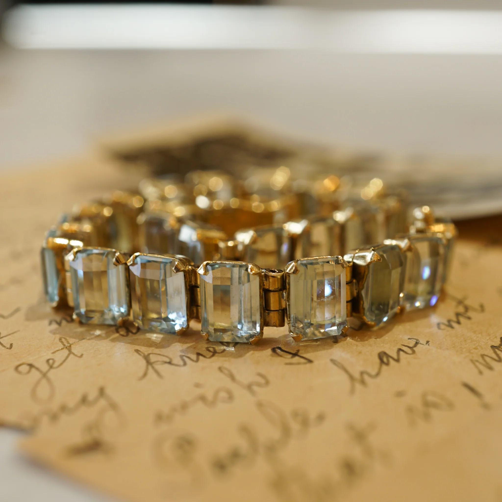 Mid-Century Aquamarine Bracelet in 18k Yellow Gold - Image 6