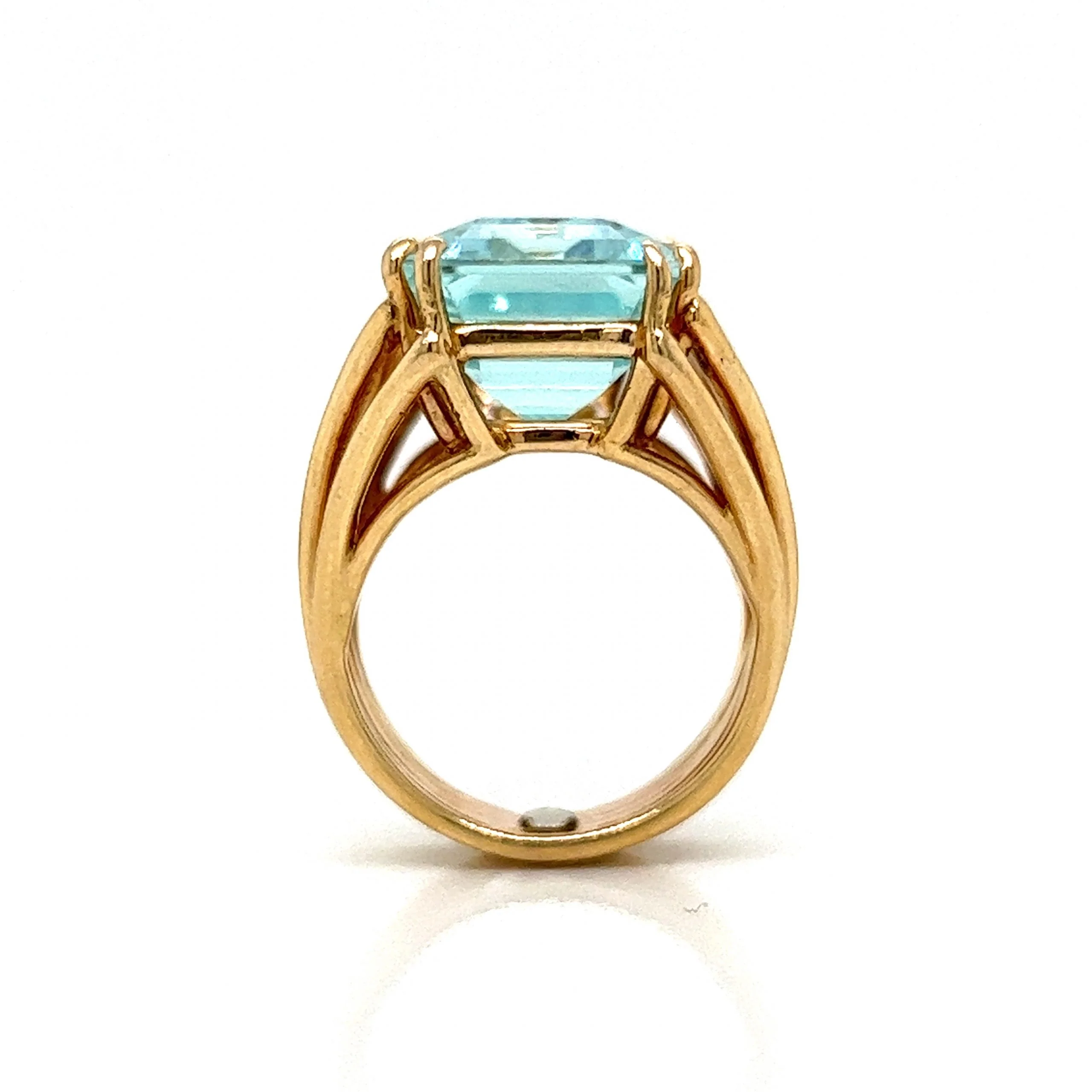 Mid-Century Aquamarine Cocktail Ring in 14k Yellow Gold - Image 4