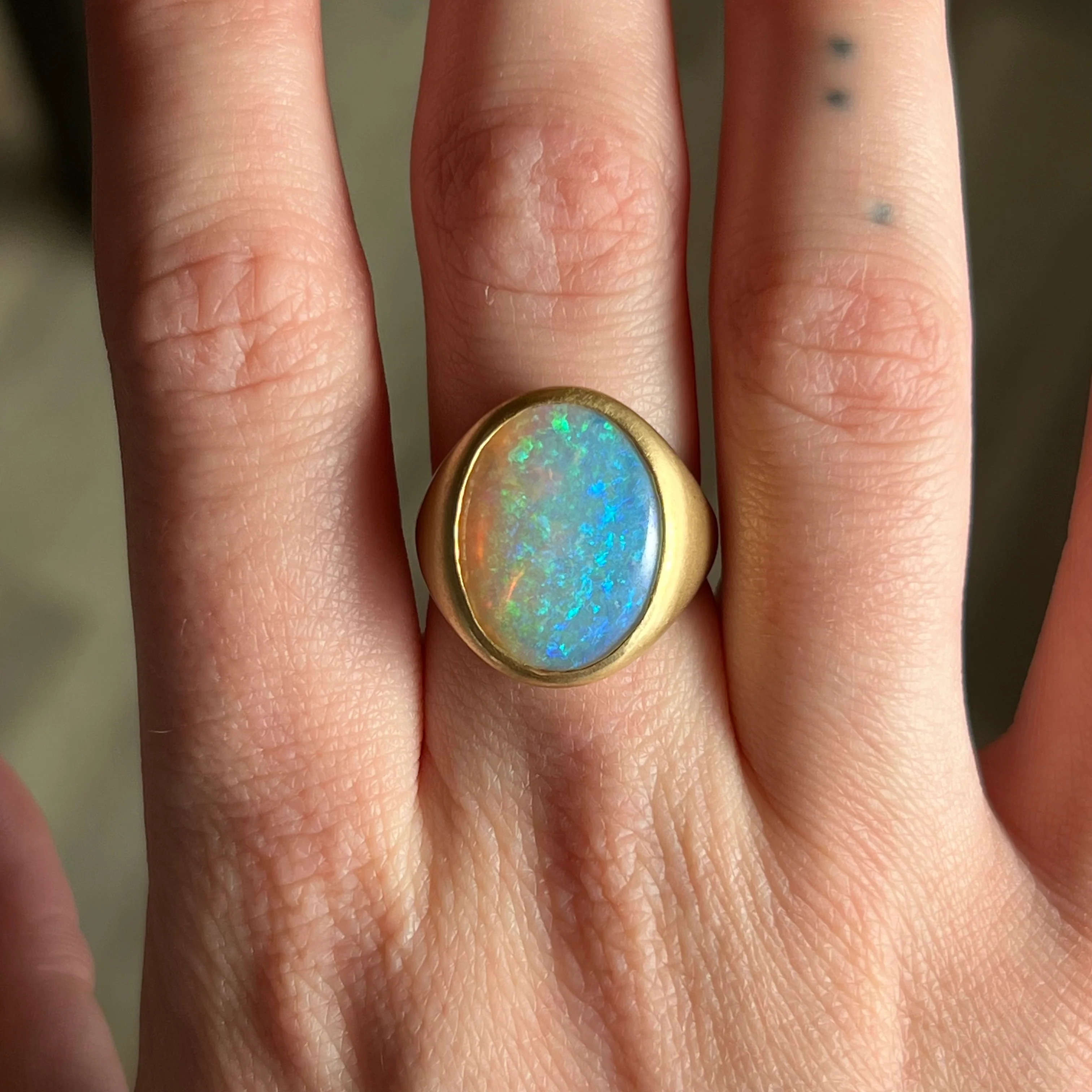 Mid-Century Bezel Set Opal Cocktail Ring in 18k Yellow Gold - Image 6