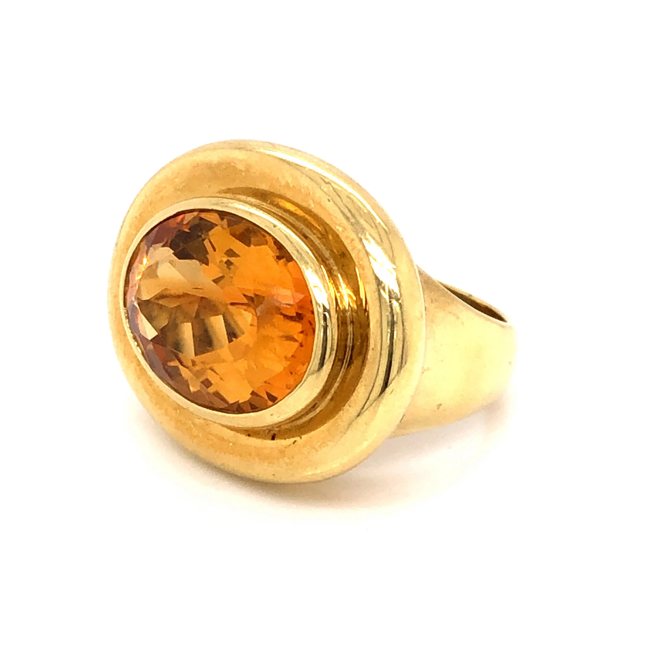 Mid-Century Citrine Cocktail Ring in 18k Yellow Gold - Image 2
