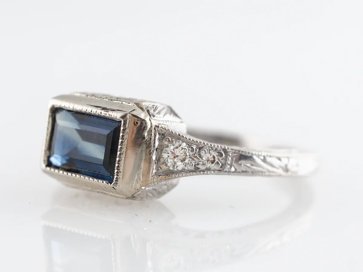Mid-Century Emerald Cut Sapphire Ring with Diamond in 18K - Image 2