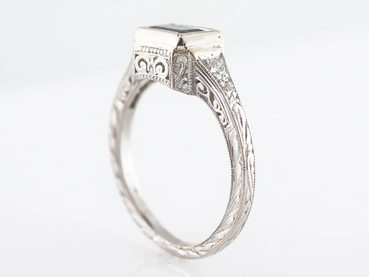 Mid-Century Emerald Cut Sapphire Ring with Diamond in 18K - Image 4