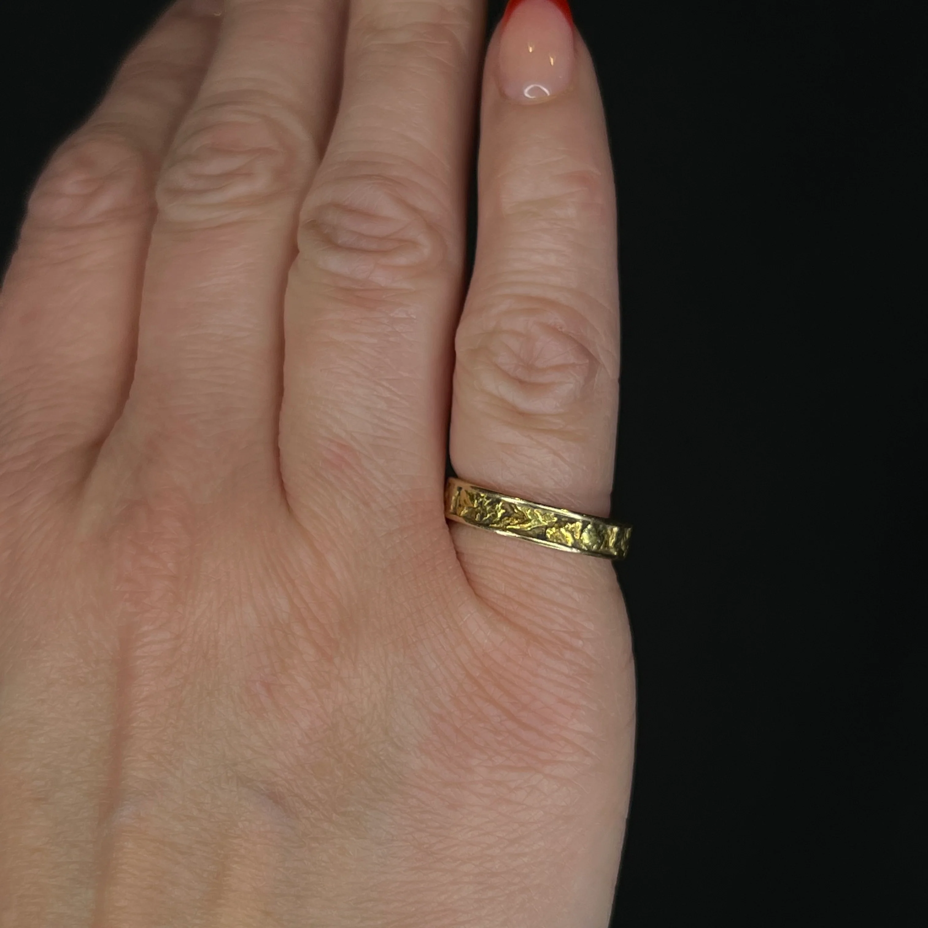 Mid-Century Gold Nugget Wedding Band in 14k Yellow Gold - Image 6