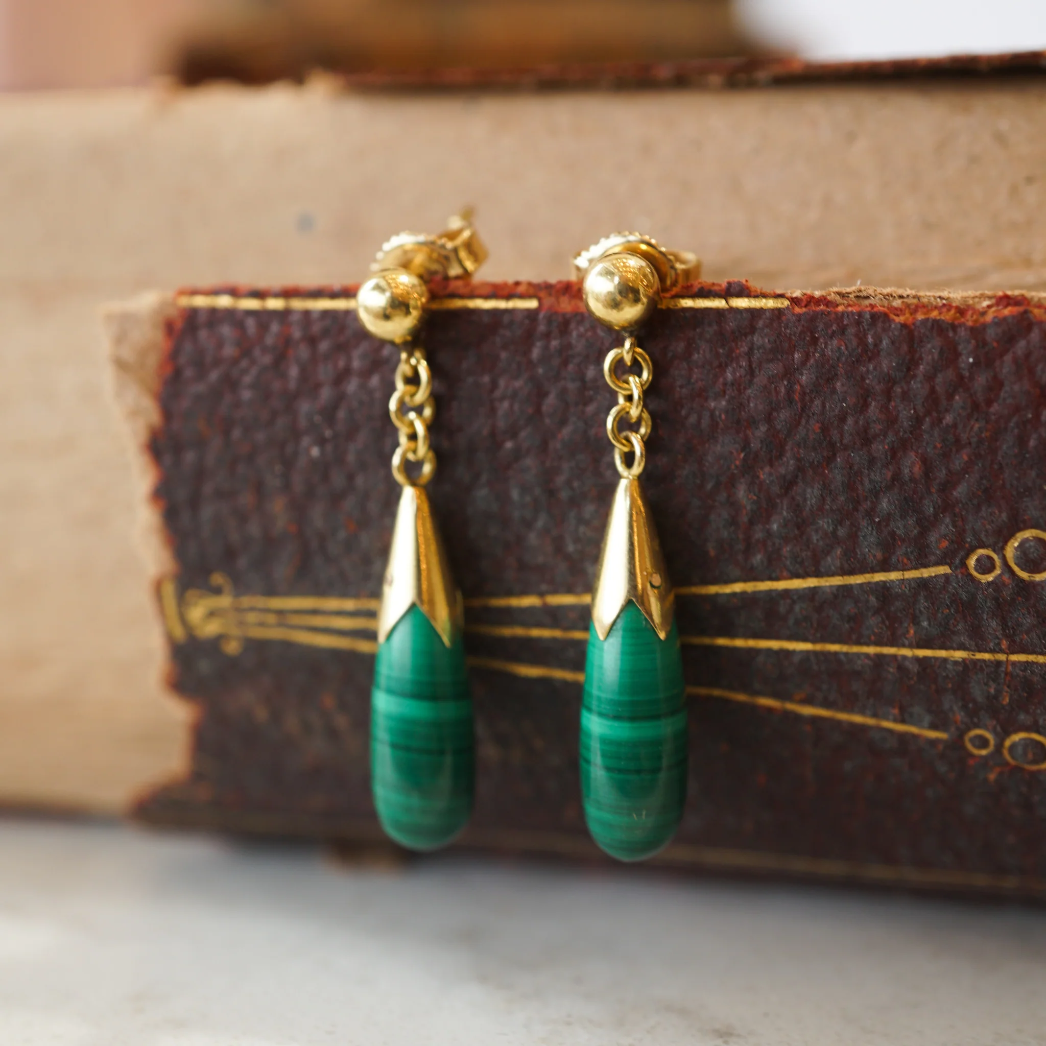 Mid-Century Malachite Drop Earrings 14k Yellow Gold - Image 5