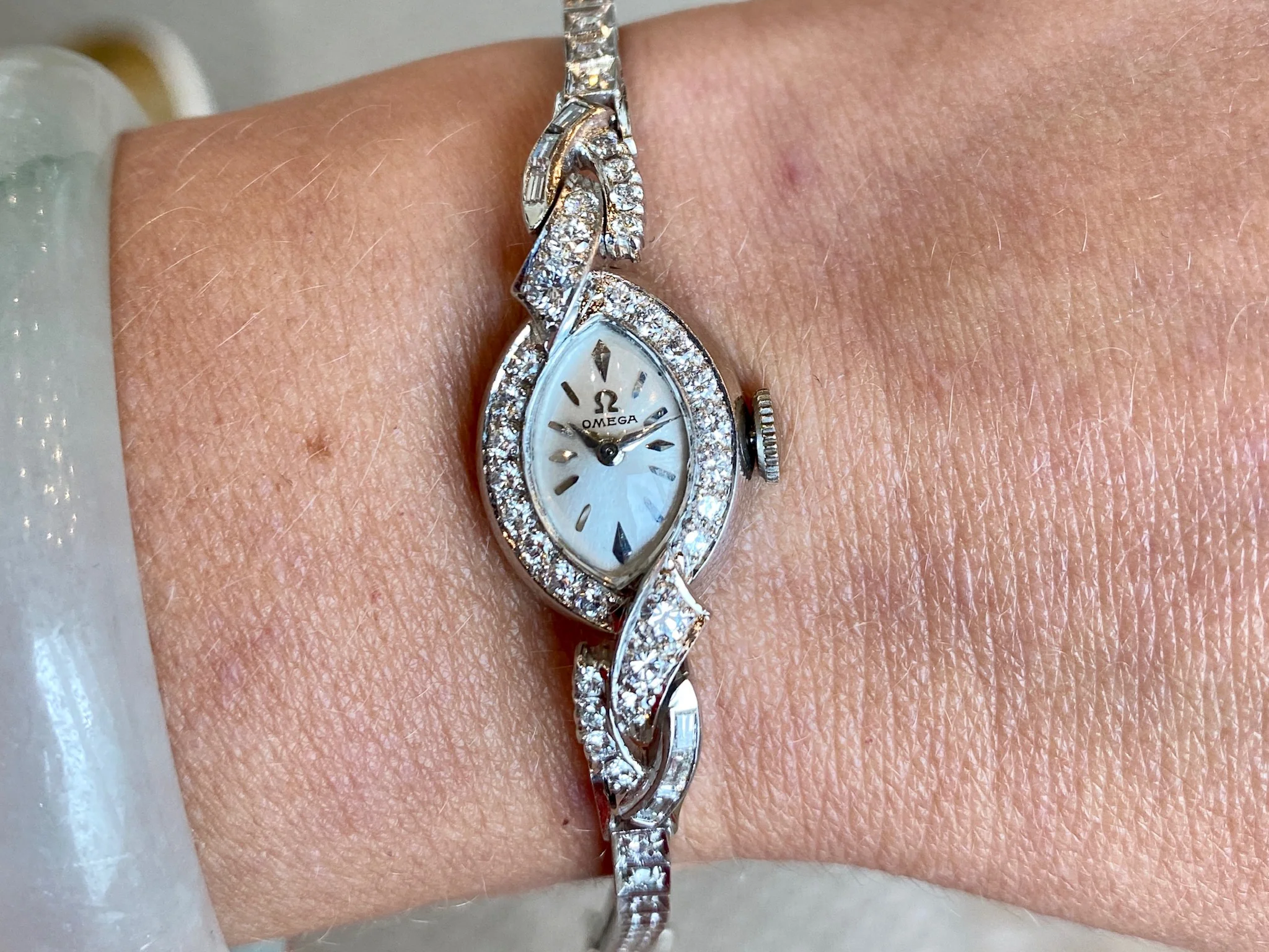 Mid-Century Omega Ladies Watch w/ Diamonds in Platinum - Image 4