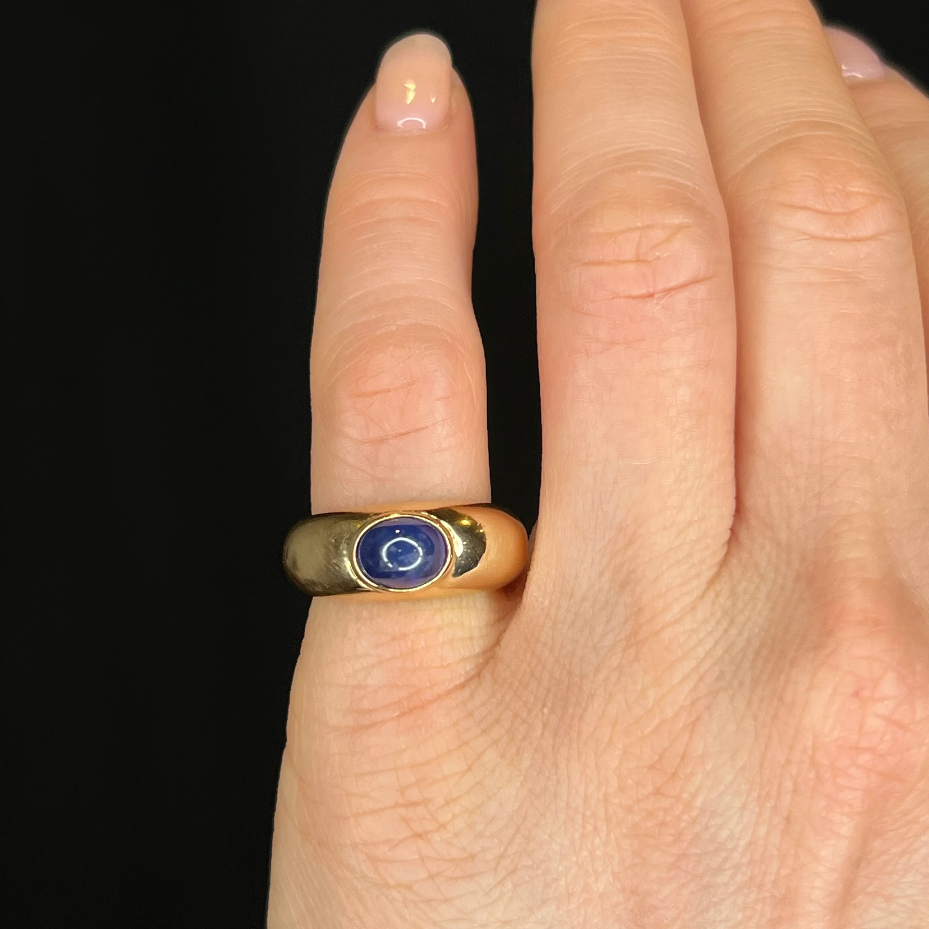 Mid-Century Sapphire Cabochon Ring in 18K Yellow Gold - Image 6