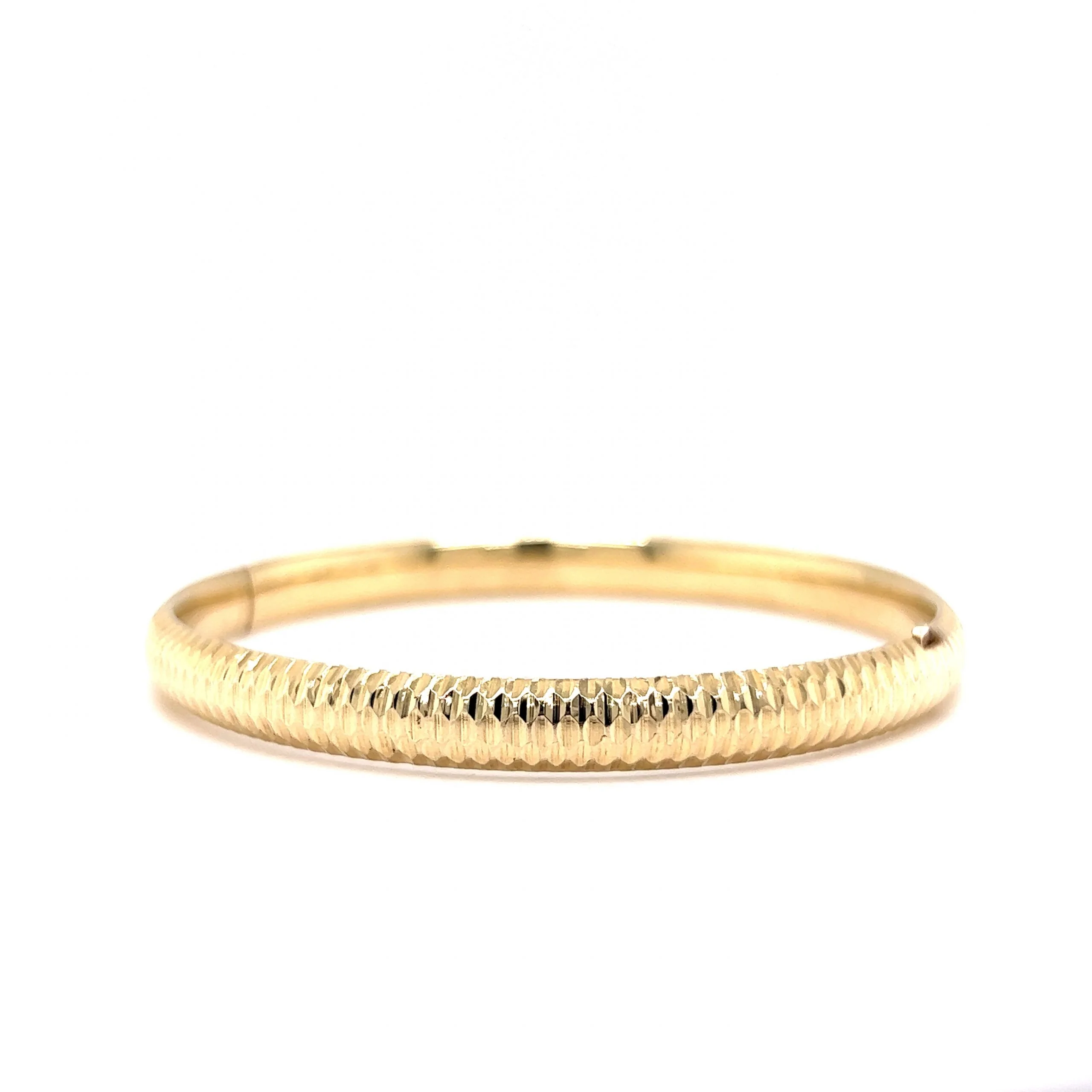 Mid-Century Textured Bangle Bracelet in 14k Yellow Gold - Image 2