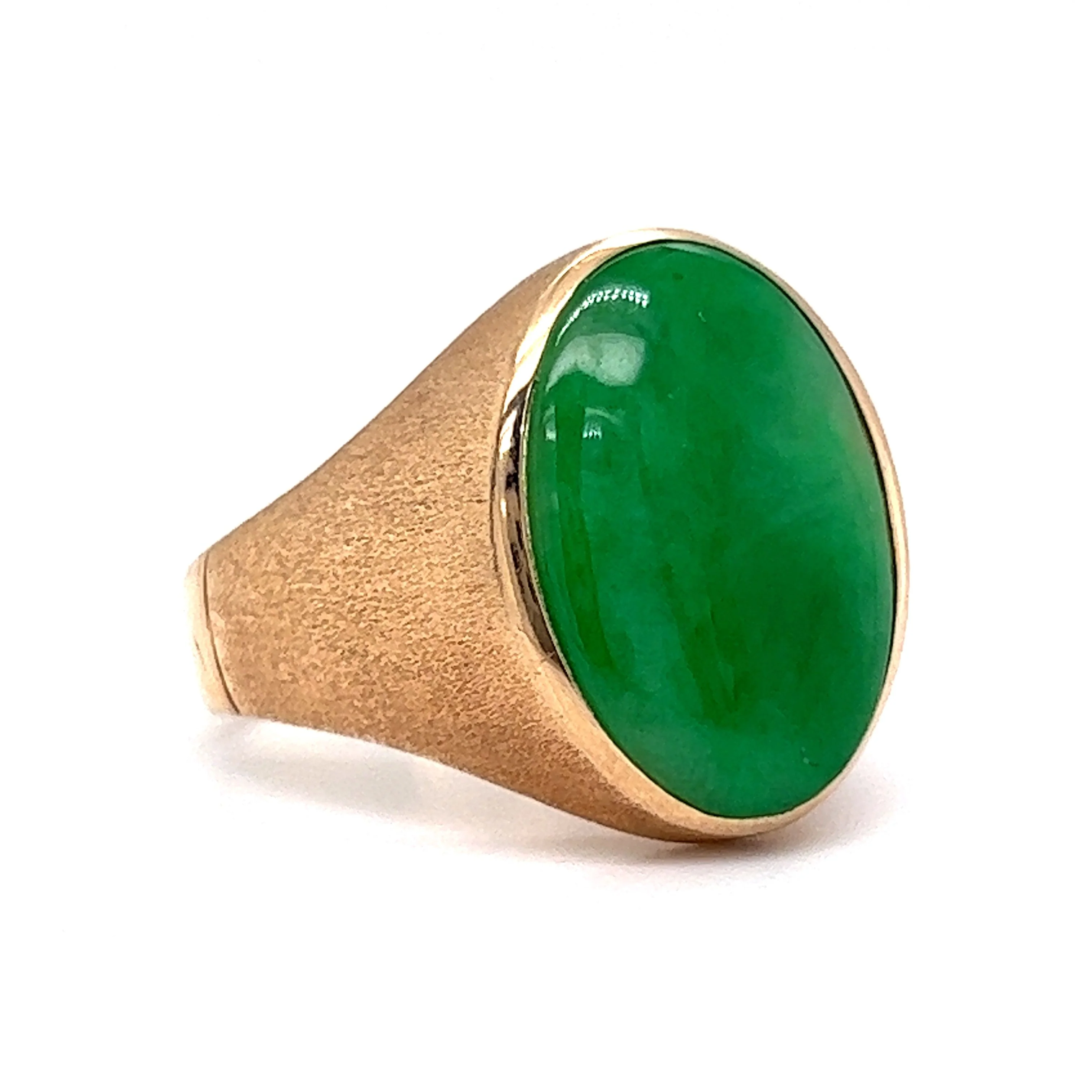 Mid-Century Textured Bezel Set Jade Cocktail Ring in 14k Yellow Gold - Image 3
