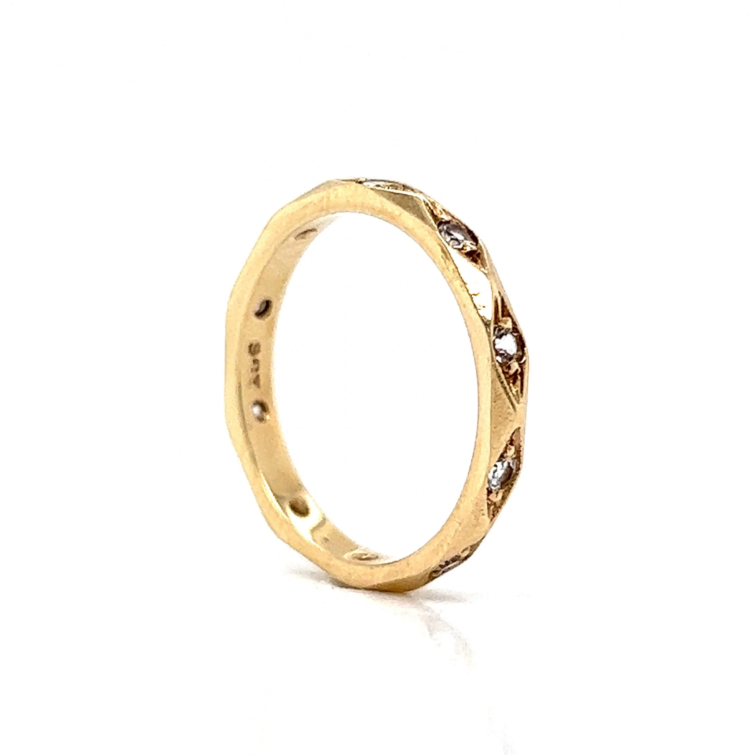Mid-Century Textured Diamond Eternity Band in 9k Yellow Gold - Image 5