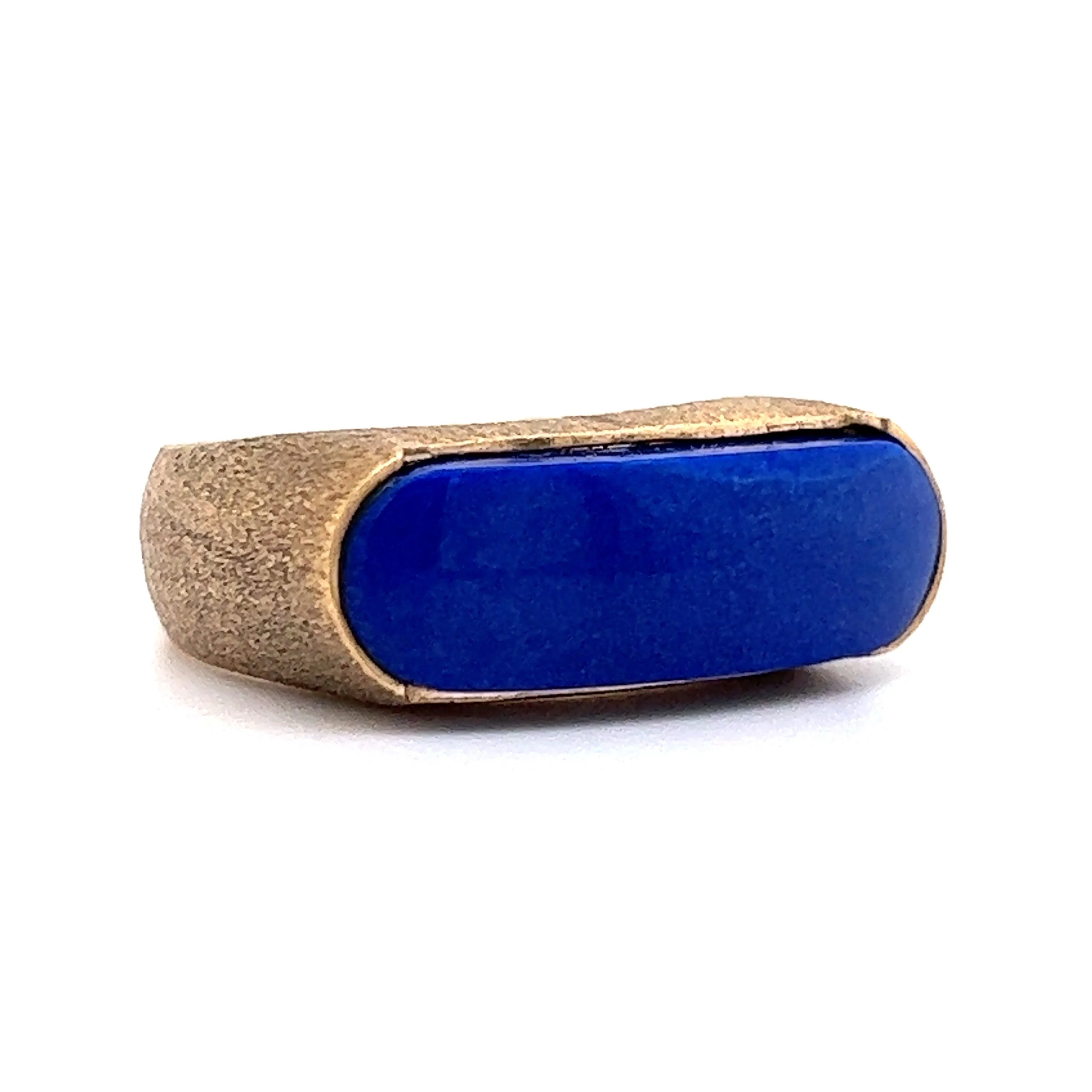 Mid-Century Textured Lapis Saddle Ring in 14k Yellow Gold - Image 3