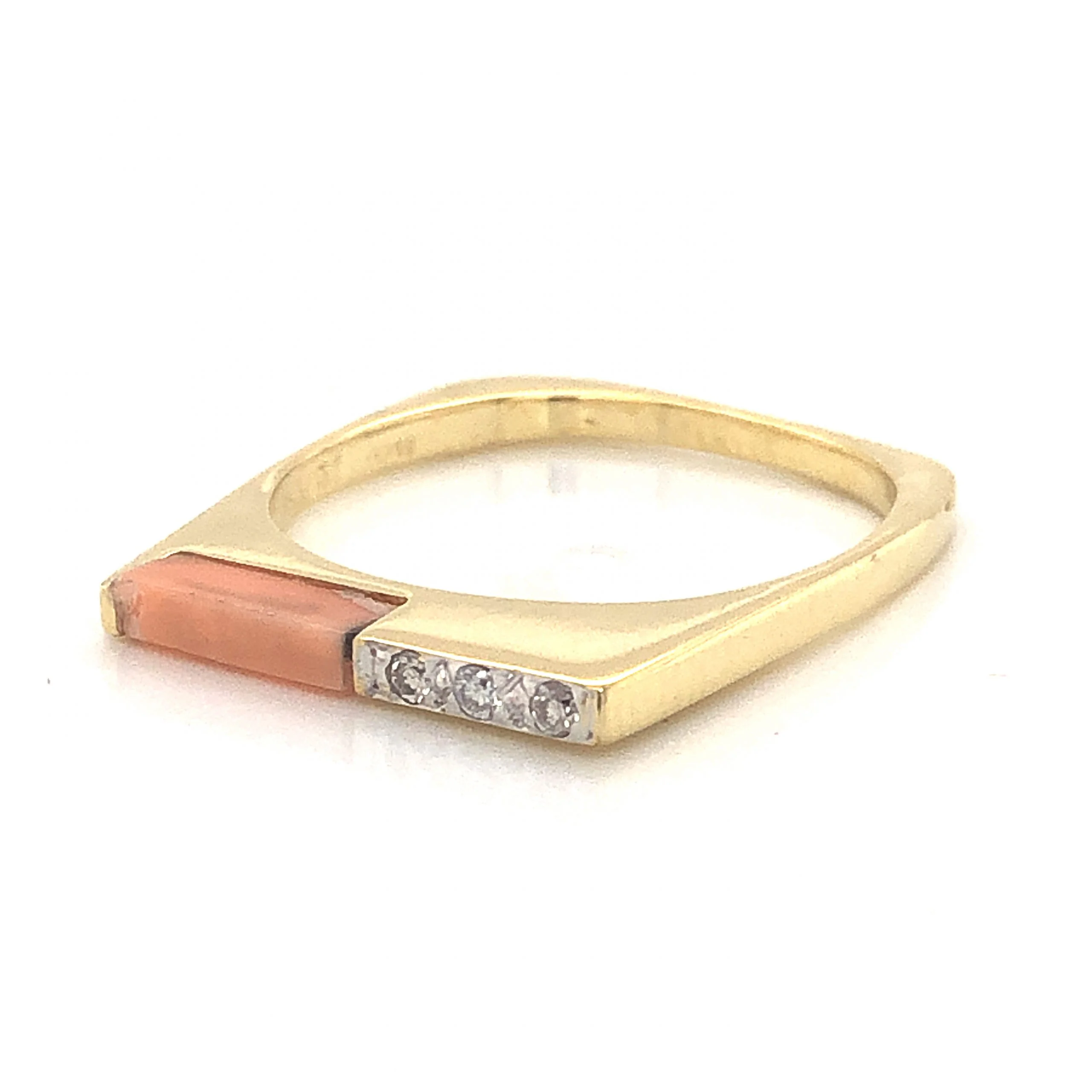 Mid-Century Thin Coral & Diamond Ring in 18k Yellow Gold - Image 2