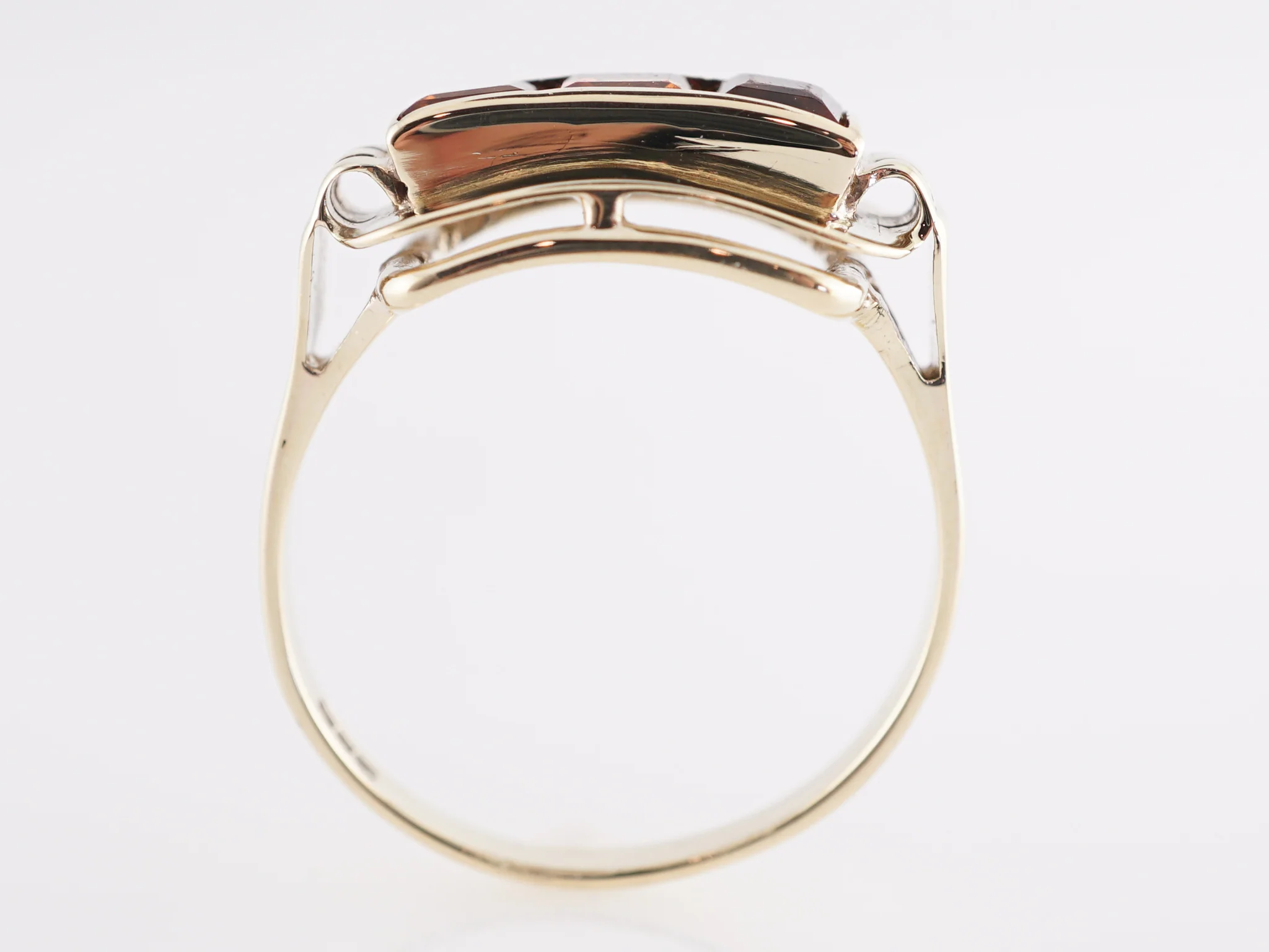 Mid-Century Three Stone Citrine Ring in 14k Yellow Gold - Image 4