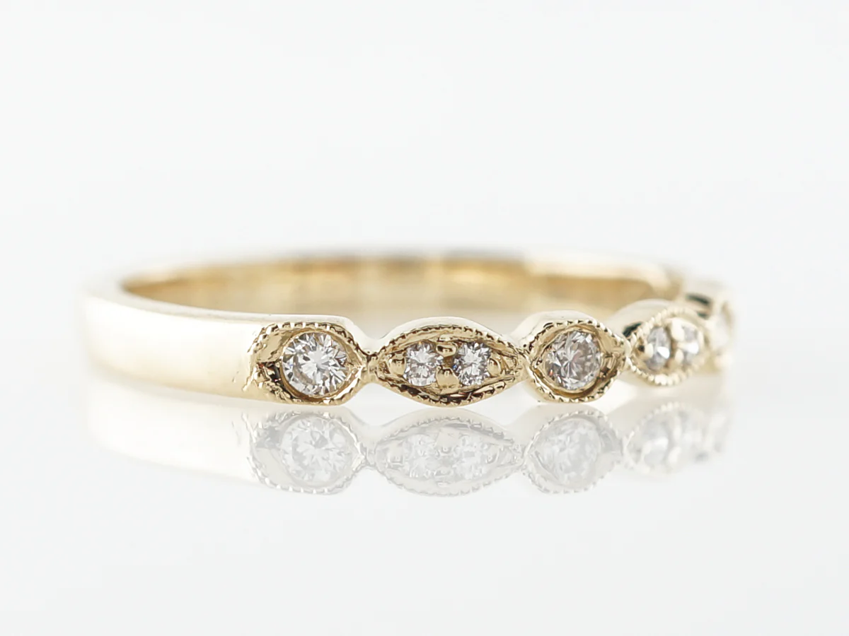 Milgrain & Diamond Wedding Band in 18k Yellow Gold - Image 3