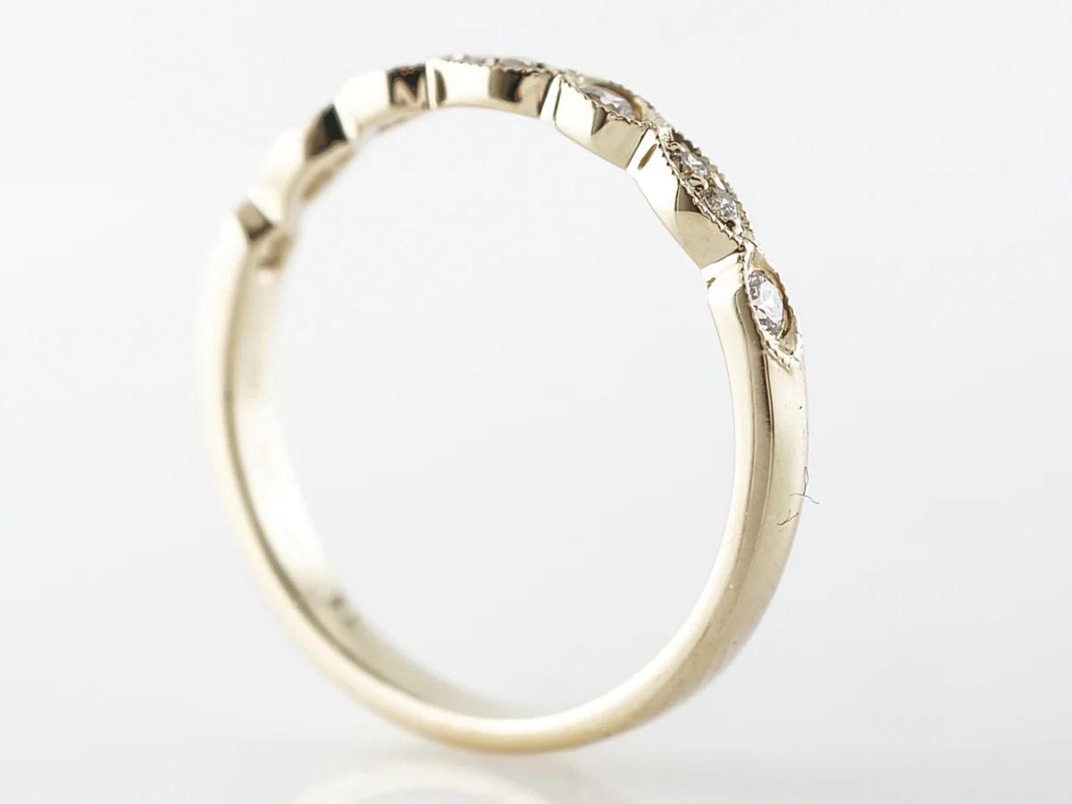 Milgrain & Diamond Wedding Band in 18k Yellow Gold - Image 5