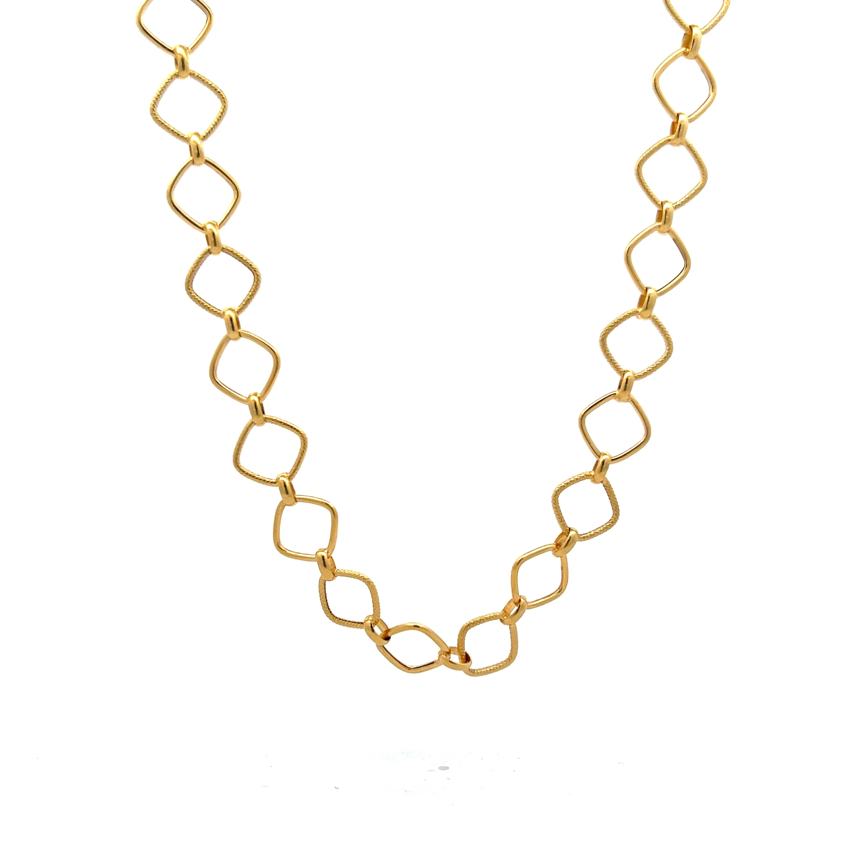 Minimalist Choker Chain Necklace in 14k Yellow Gold - Image 4