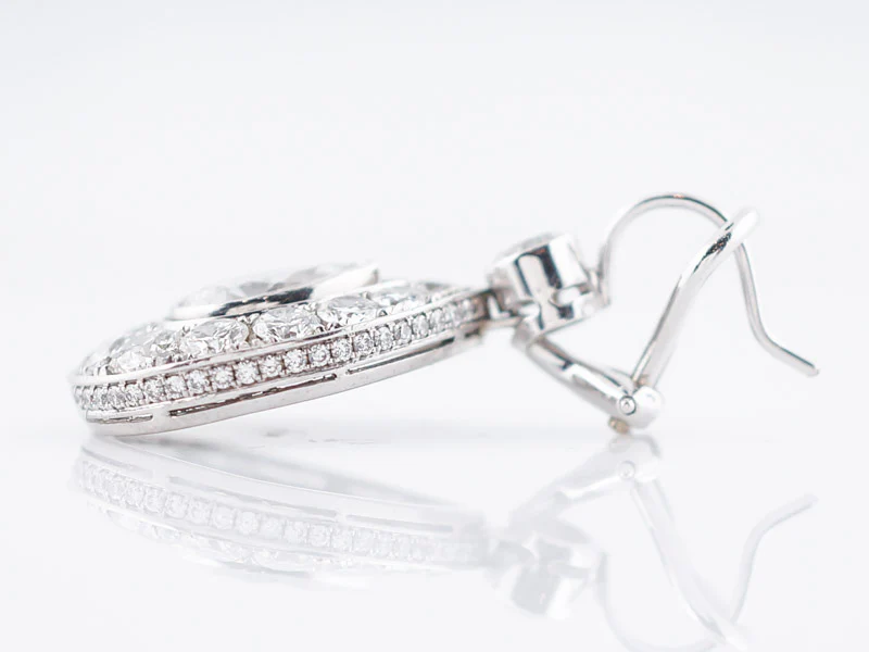 ***RTV***Modern 1.65 Pear Cut Emerald & 1.50 Pear Cut Diamonds in 18k White Gold - Image 5