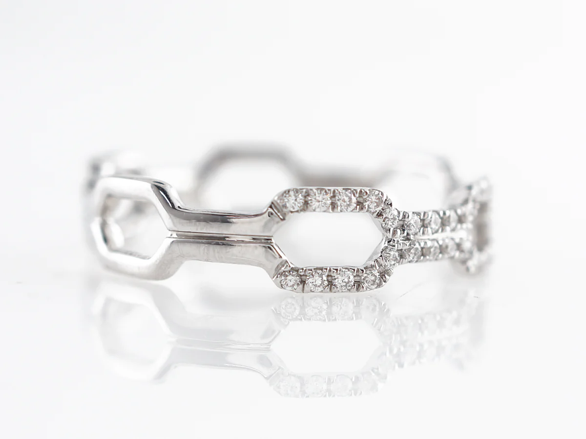 Modern .18 Diamond Wedding Band in 18k White Gold - Image 3