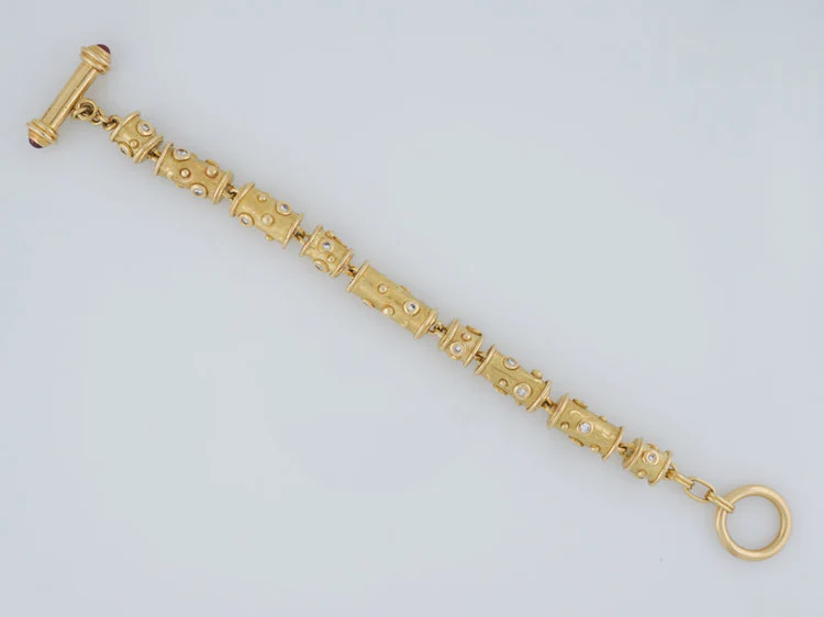 Modern Antique Style Bracelet 1.68ct Round Brilliant Cut Diamonds in 18k Yellow Gold