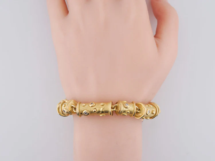 Modern Antique Style Bracelet 1.68ct Round Brilliant Cut Diamonds in 18k Yellow Gold - Image 6