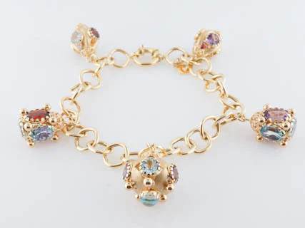Modern Aquamarine, Garnet, Citrine and Amethyst Link Charm Bracelet in 18k Yellow Gold