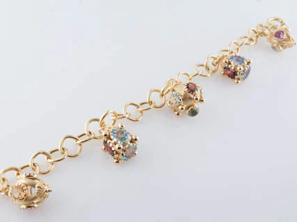 Modern Aquamarine, Garnet, Citrine and Amethyst Link Charm Bracelet in 18k Yellow Gold - Image 2
