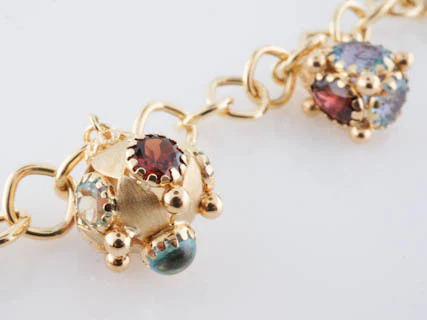 Modern Aquamarine, Garnet, Citrine and Amethyst Link Charm Bracelet in 18k Yellow Gold - Image 4